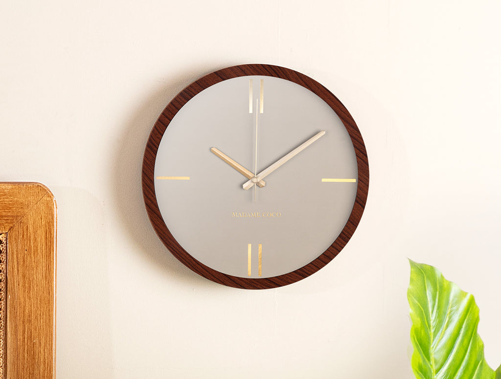 Delisle Clock - Madame Coco JO