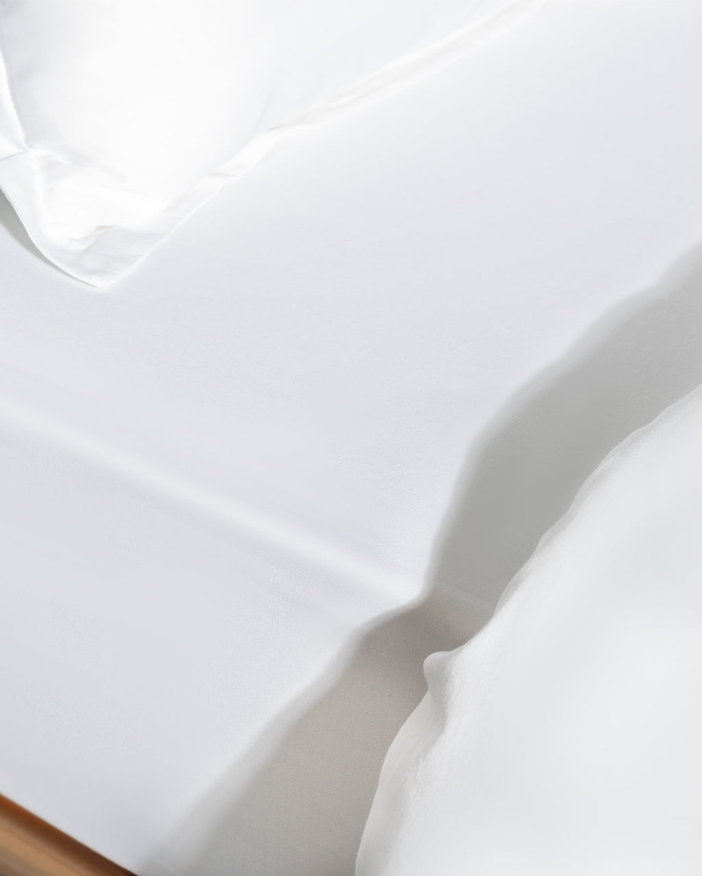 Lis King Size Duvet Cover Set - Embroidered - Satin - Madame Coco JO