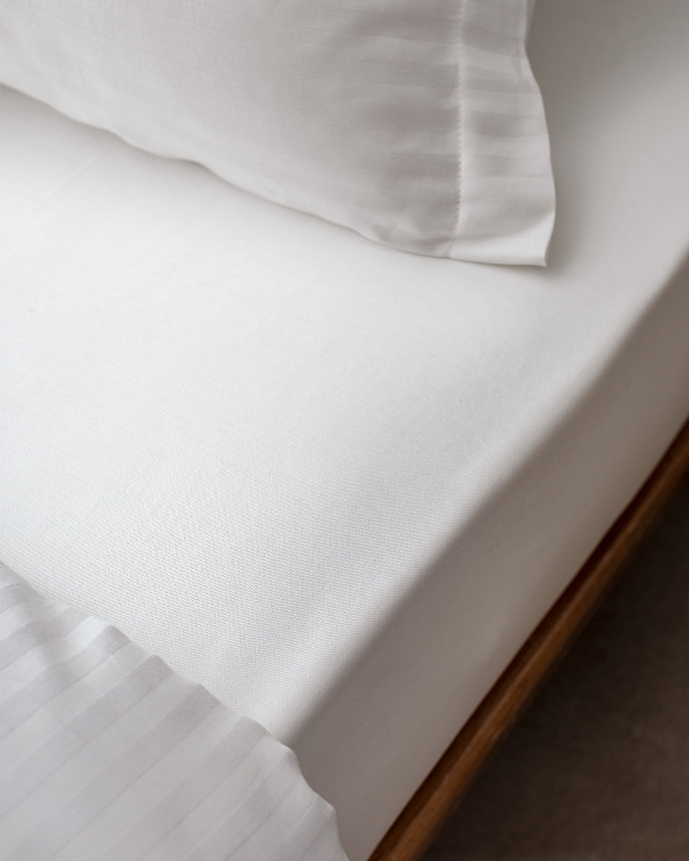 Elicia King Size Striped Satin Duvet Cover Set - Madame Coco JO