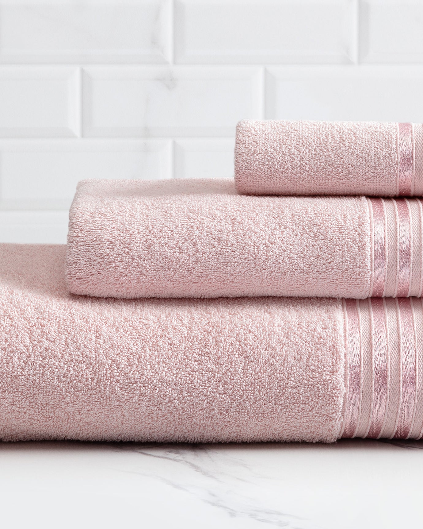 Maynor Flouche Bath Towel - Madame Coco JO