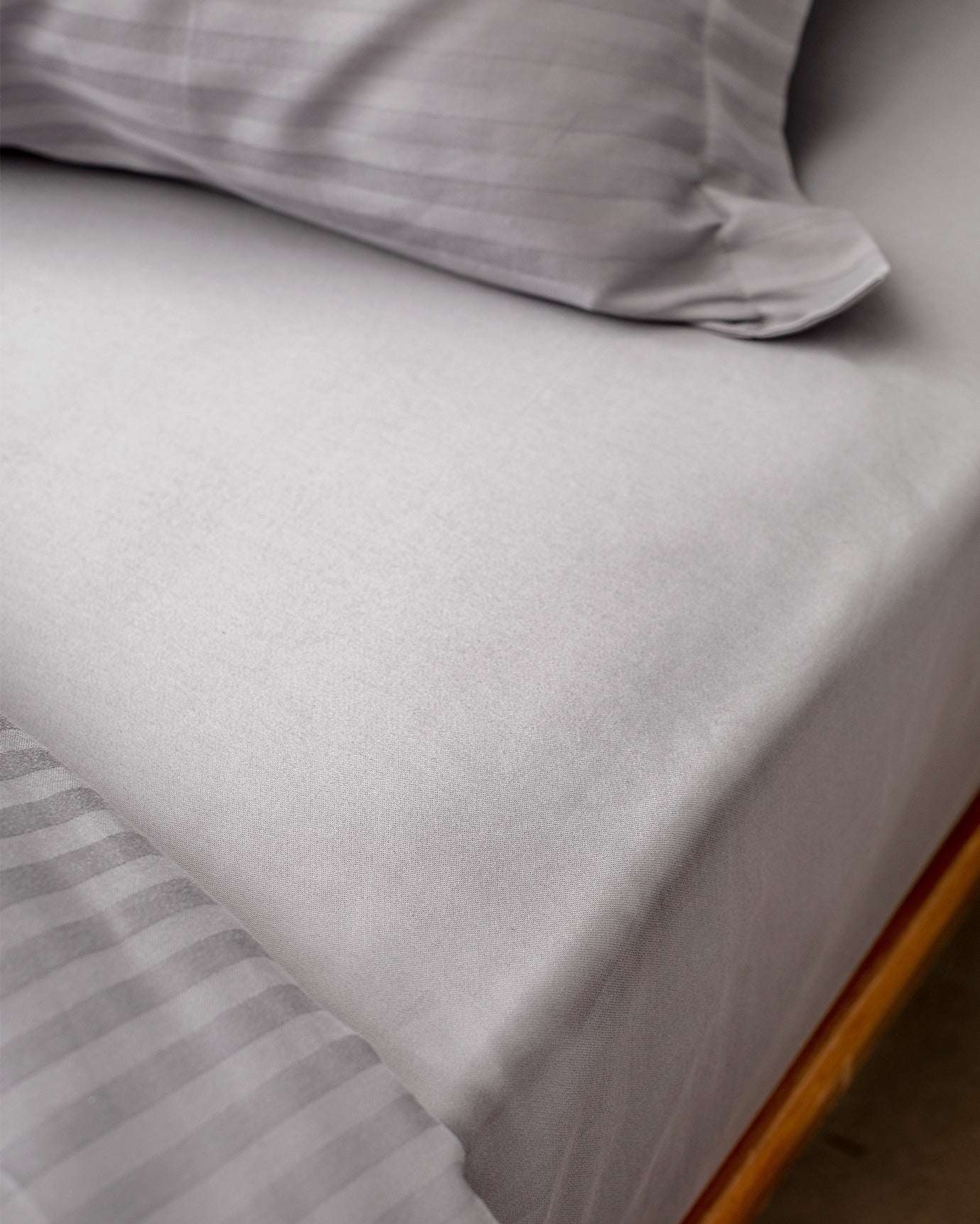 Elicia King Size Striped Satin Duvet Cover Set - Madame Coco JO