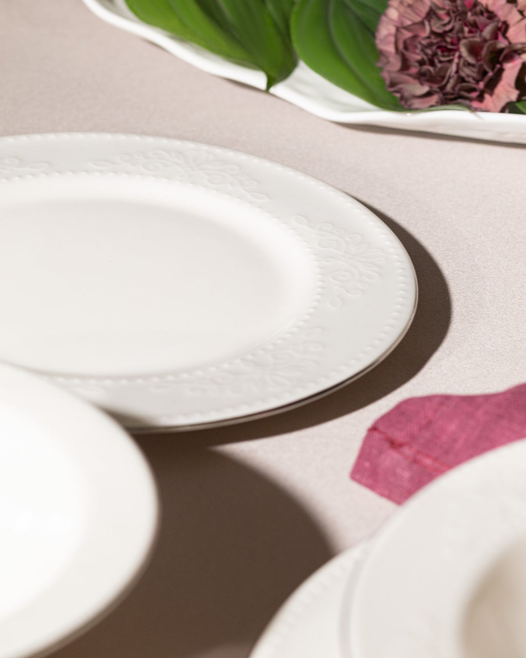 Relief Dinner Set 24 Pcs - Madame Coco JO