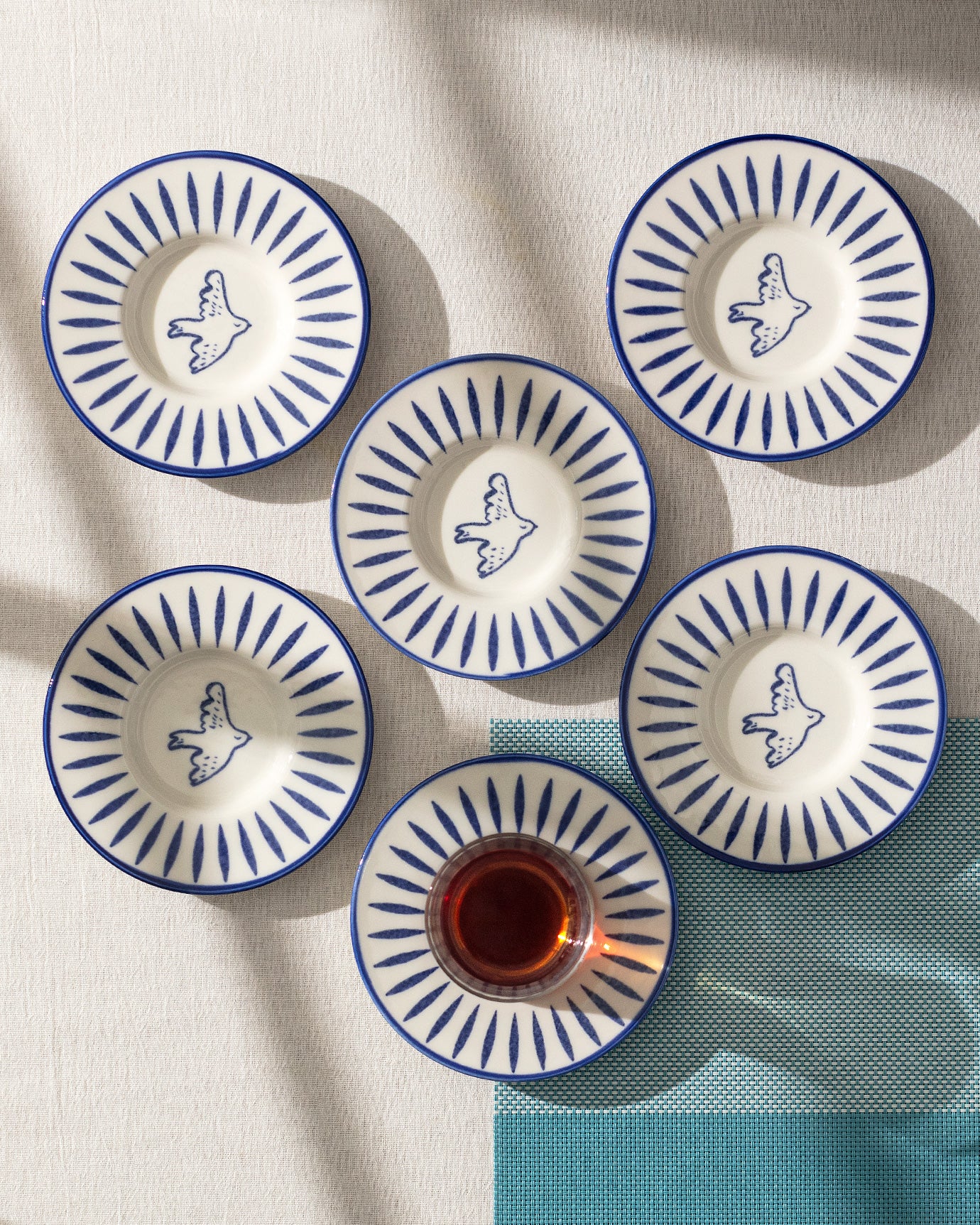 Luxe Oiseau 6-piece Tea Glass Saucer Set - Madame Coco JO