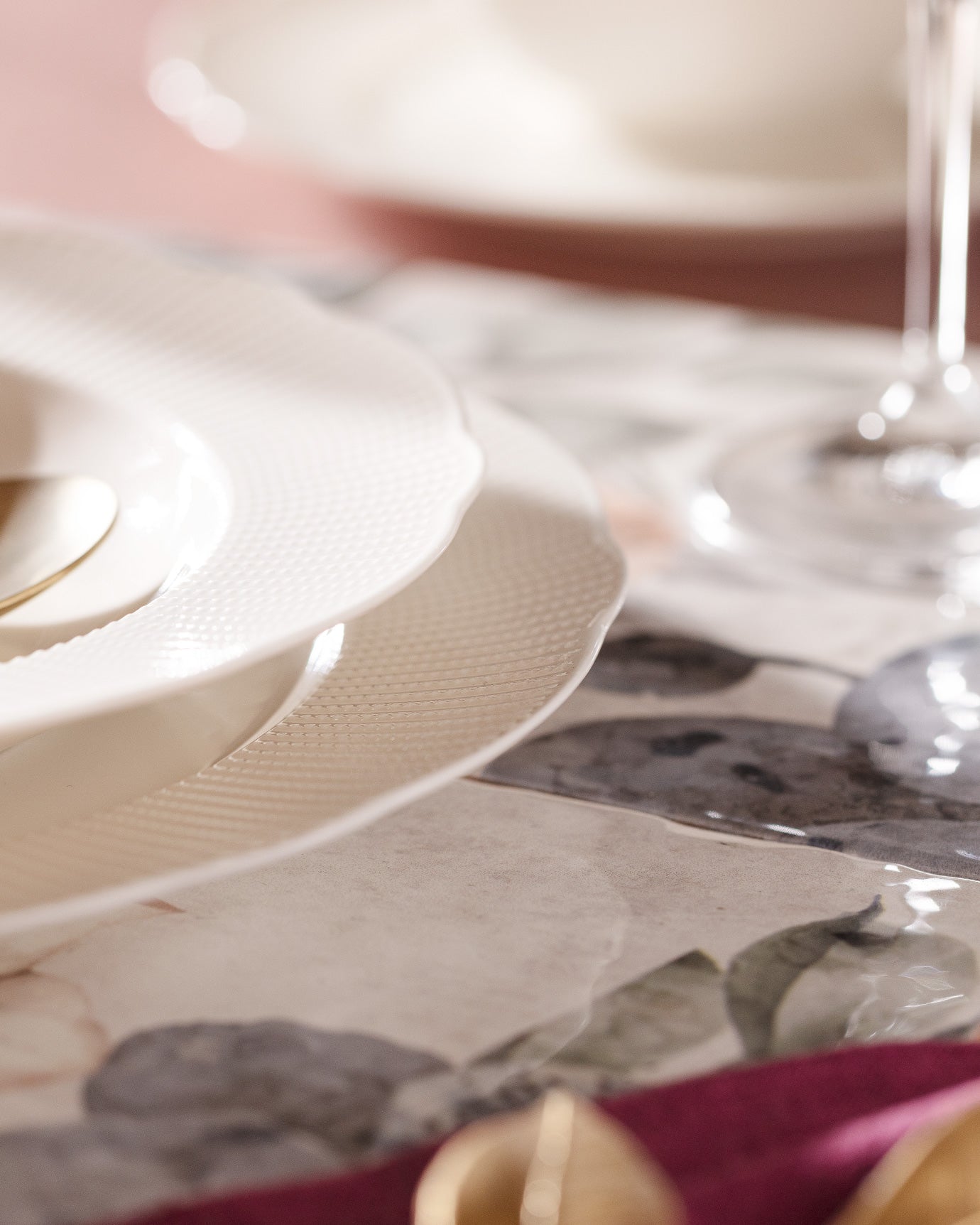 Delron Dinner Set  24 Pcs - Madame Coco JO