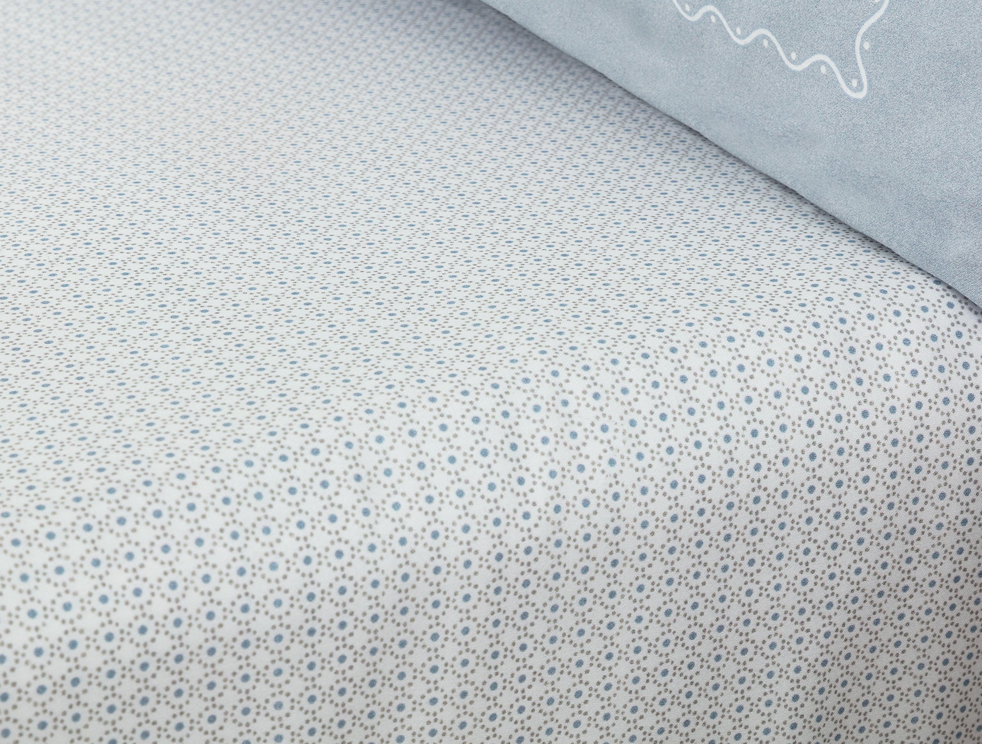 Curtice Double Size Bed Linen Set - Satin Patterned - Madame Coco JO