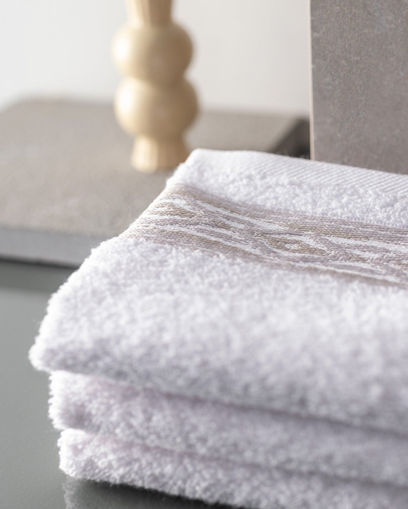 Daine 4 Pack Hand Towel - Madame Coco JO