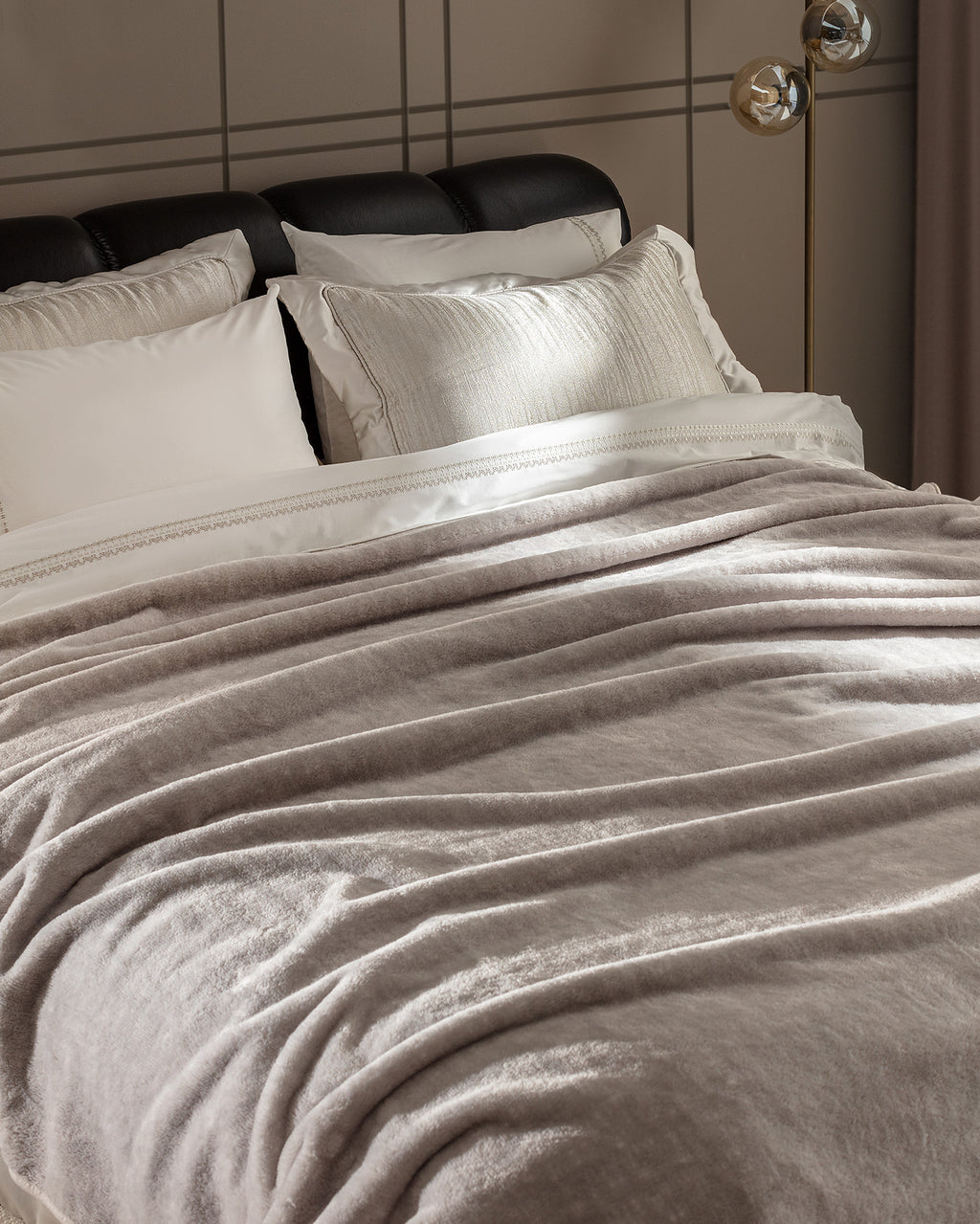 Notre Wedding Set - Madame Coco JO