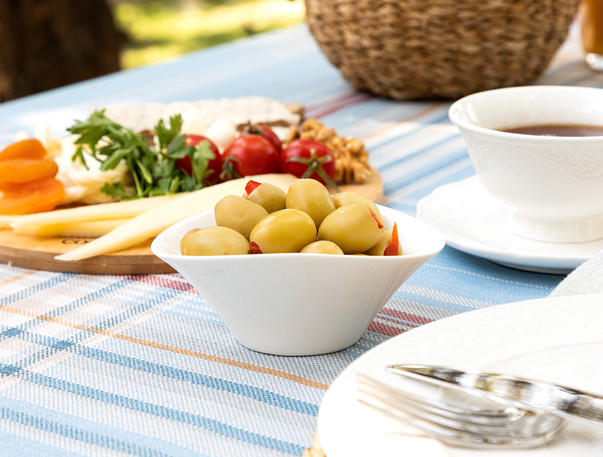 Petit Concept Oval Bowl - Madame Coco JO