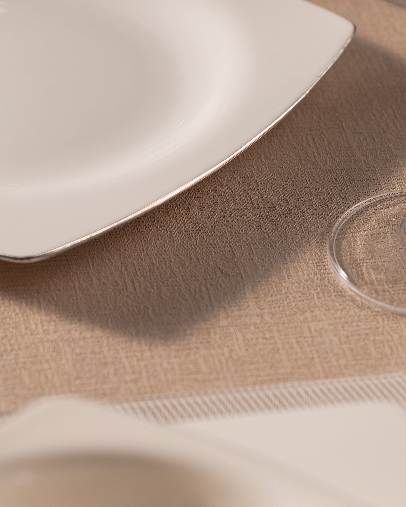 Ethan Dinner Set  24 Pcs - Madame Coco JO