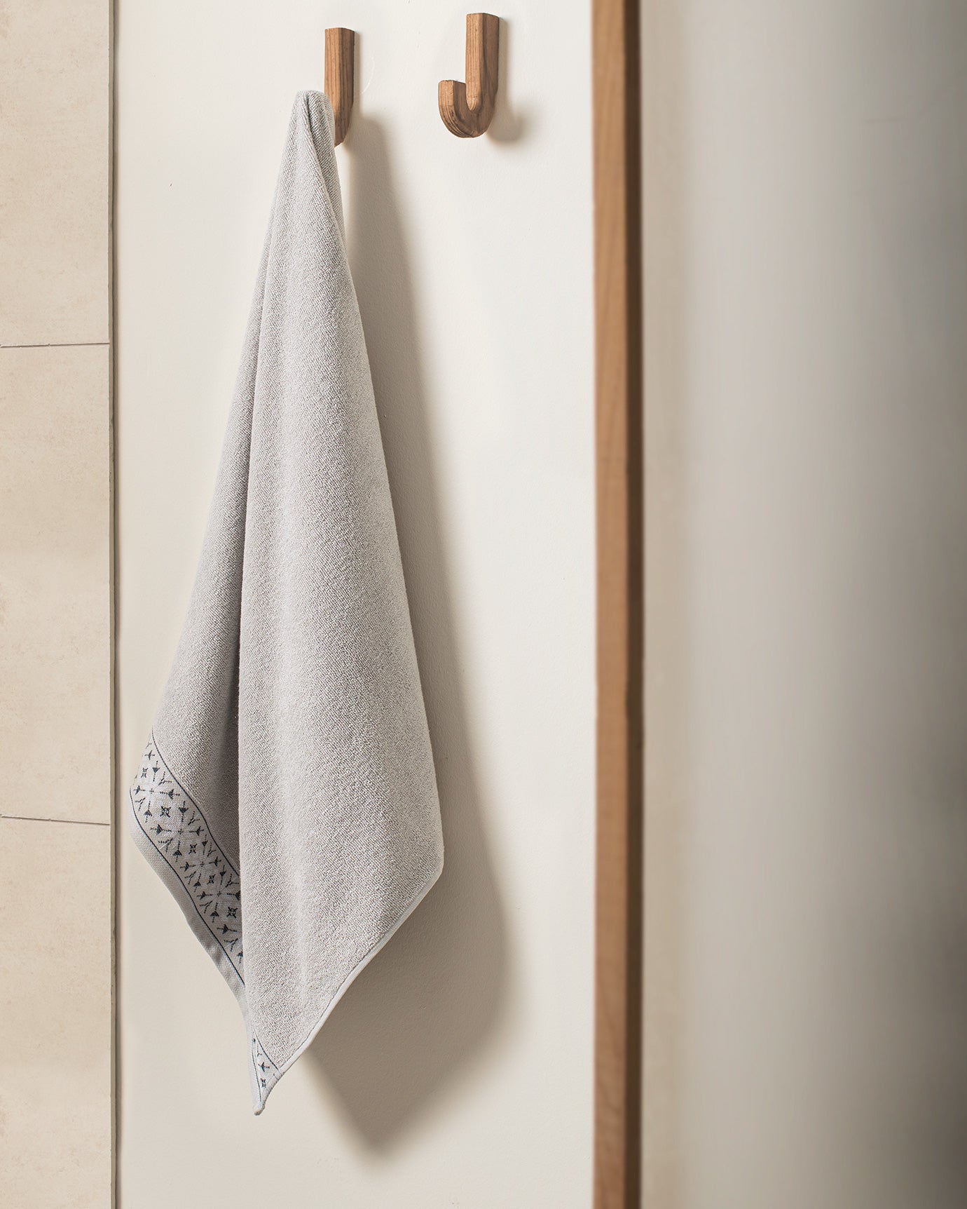 Caresse Bath Towel - Madame Coco JO