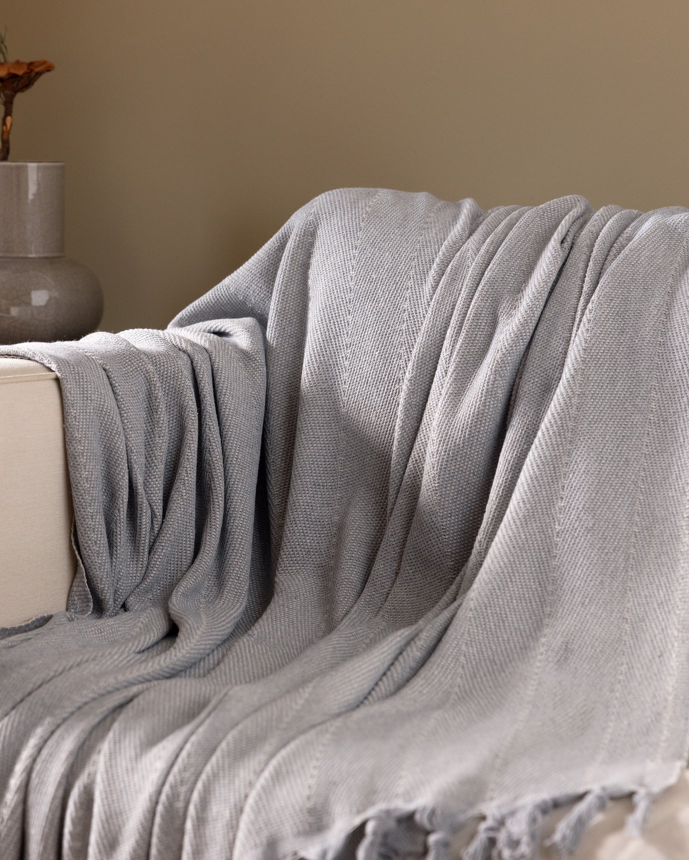 Rosny Sofa Throw - Madame Coco JO