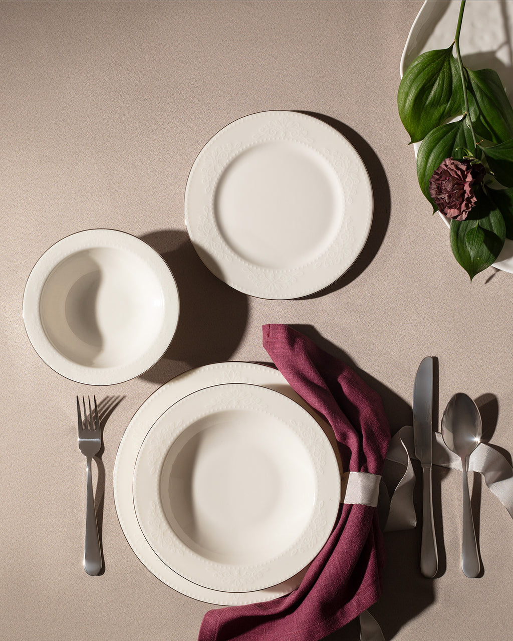 Relief Dinner Set 24 Pcs - Madame Coco JO