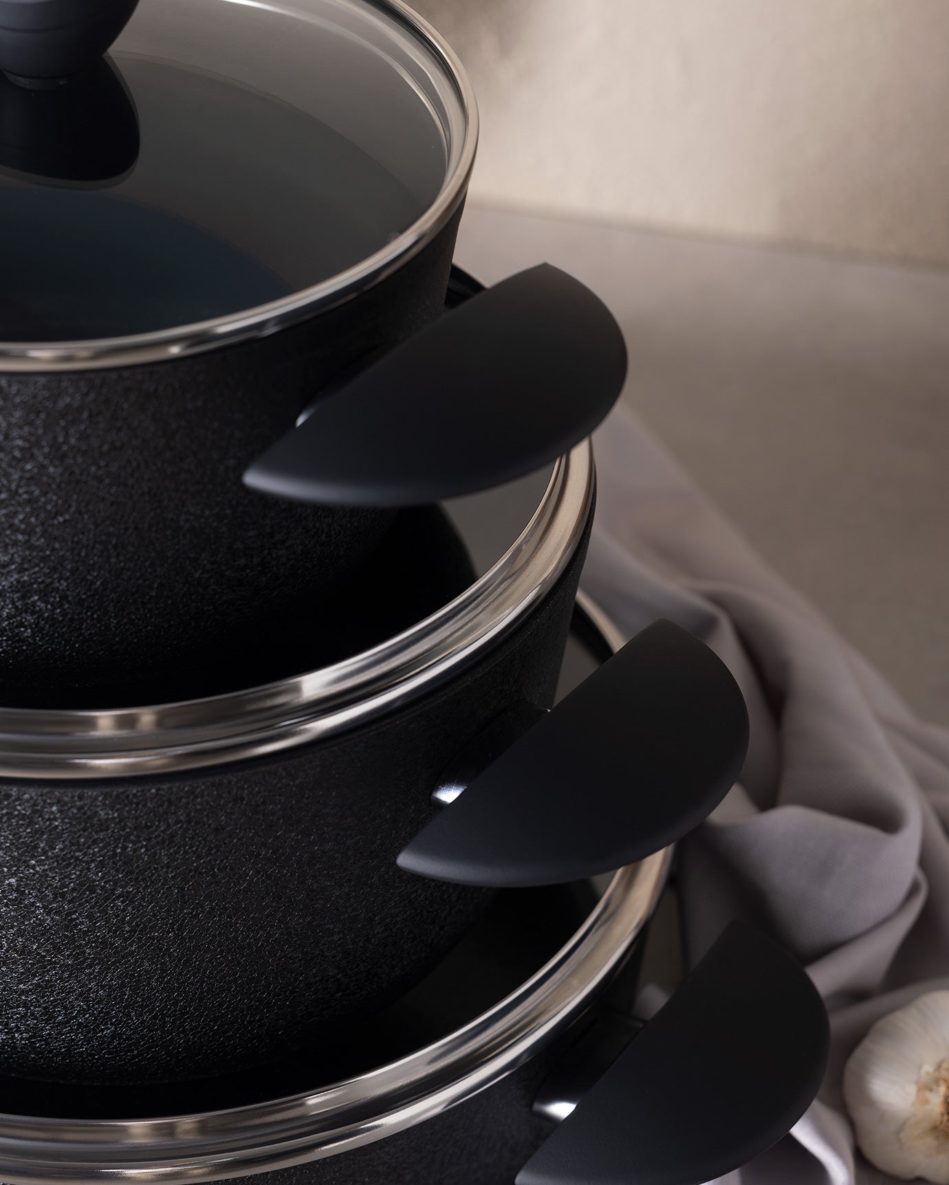 Noir Titanium 7 Piece Cookware Set - Madame Coco JO