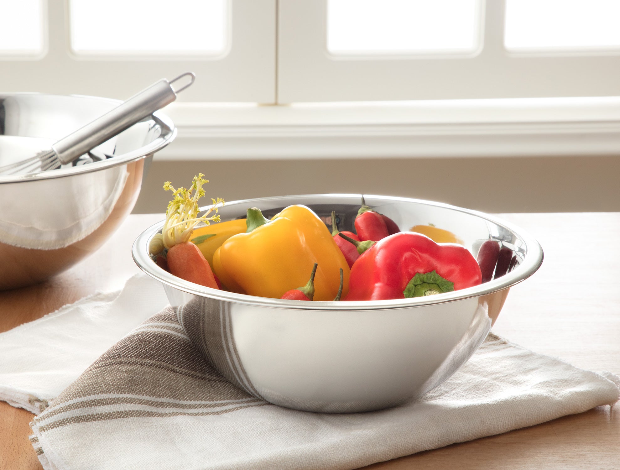 Roesia Aron Deep Mixing Bowl - Madame Coco JO