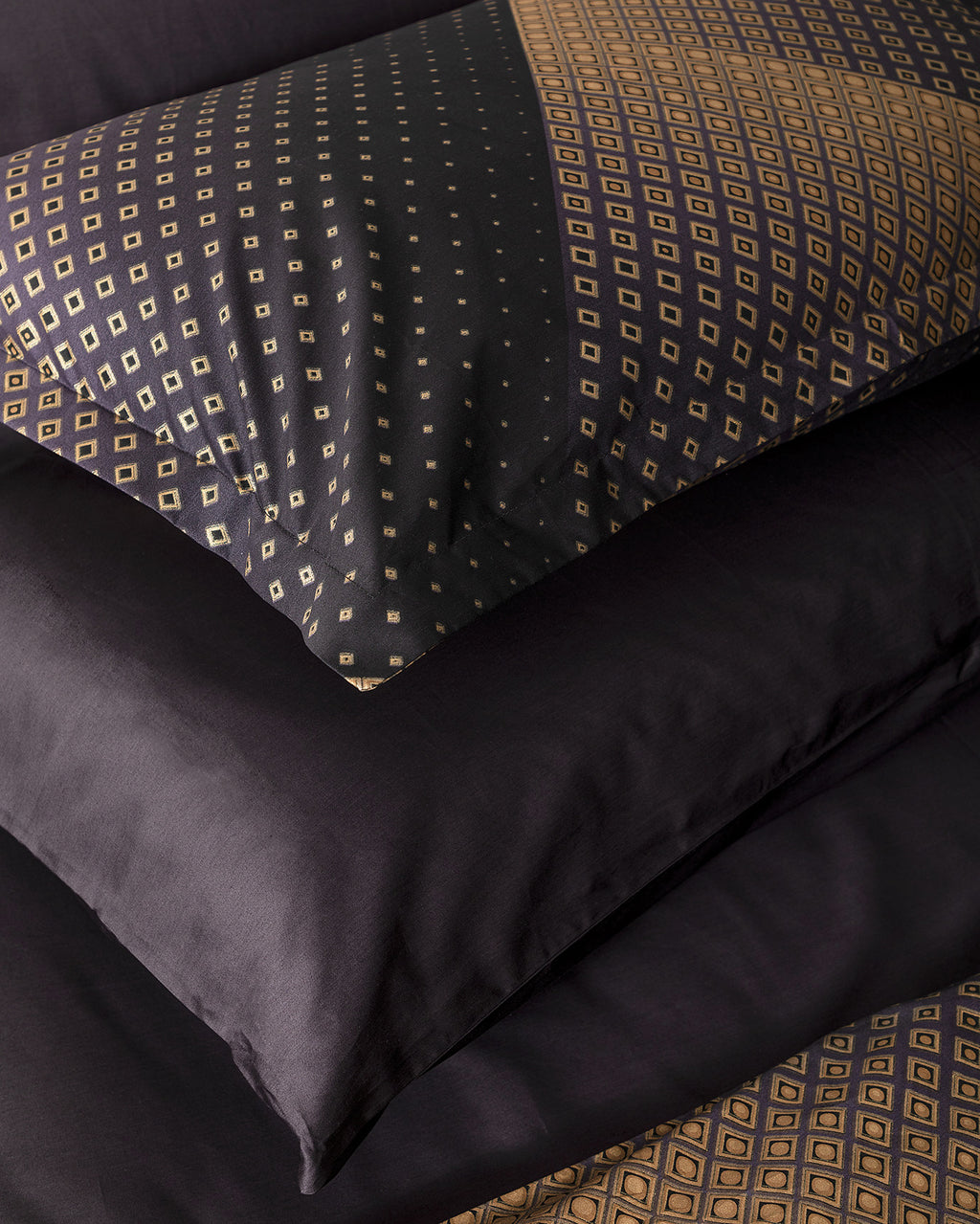 Aleon King Size  Luxury Satin Duvet Cover Set - Madame Coco JO