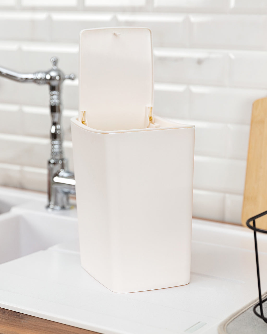 Olivier Switch Trash Can 4lt - Madame Coco JO