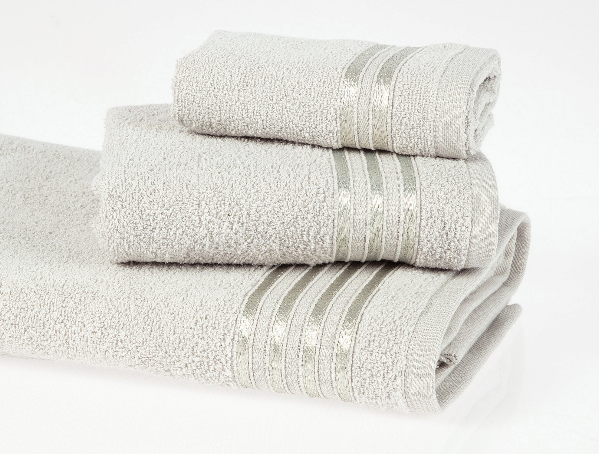 Maynor Flouche Bath Towel - Madame Coco JO