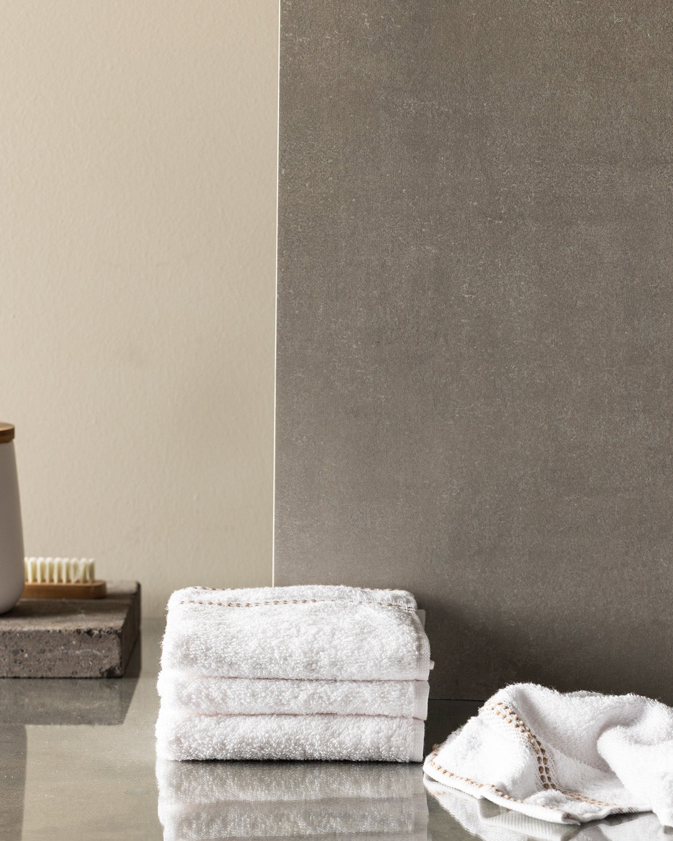 Fanya 4 Pack Hand Towel - Madame Coco JO
