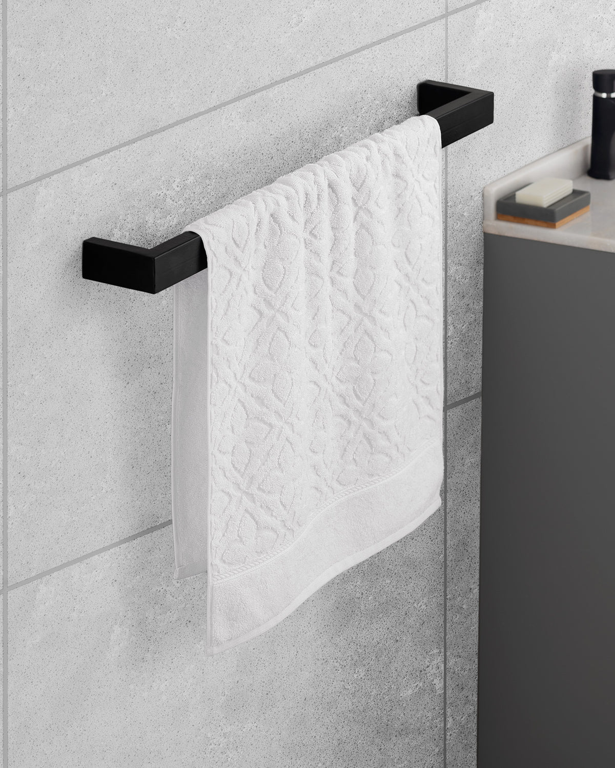 Chance Jacquard Face Towel - Madame Coco JO