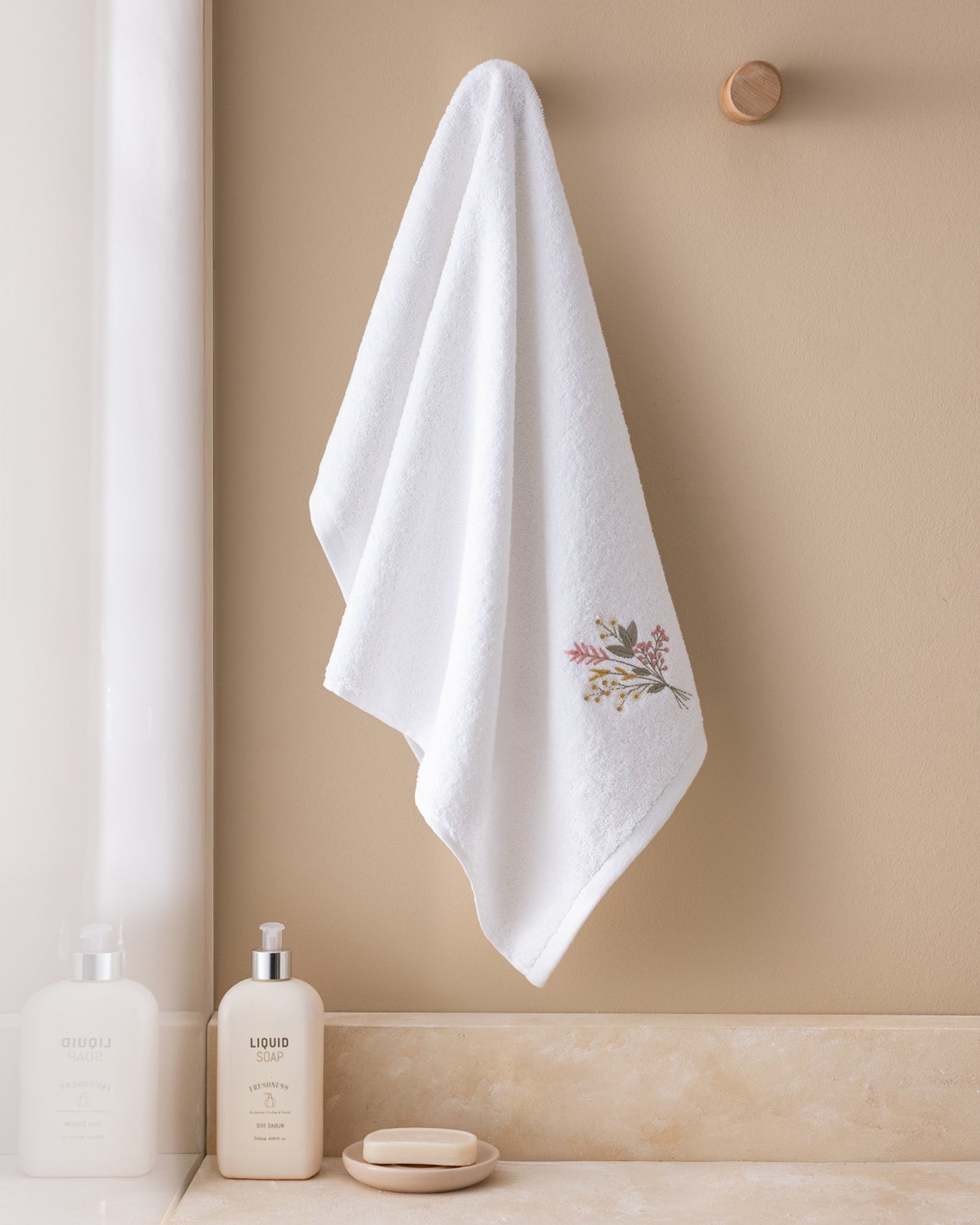 Arsor Embroidered Face Towel - Madame Coco JO