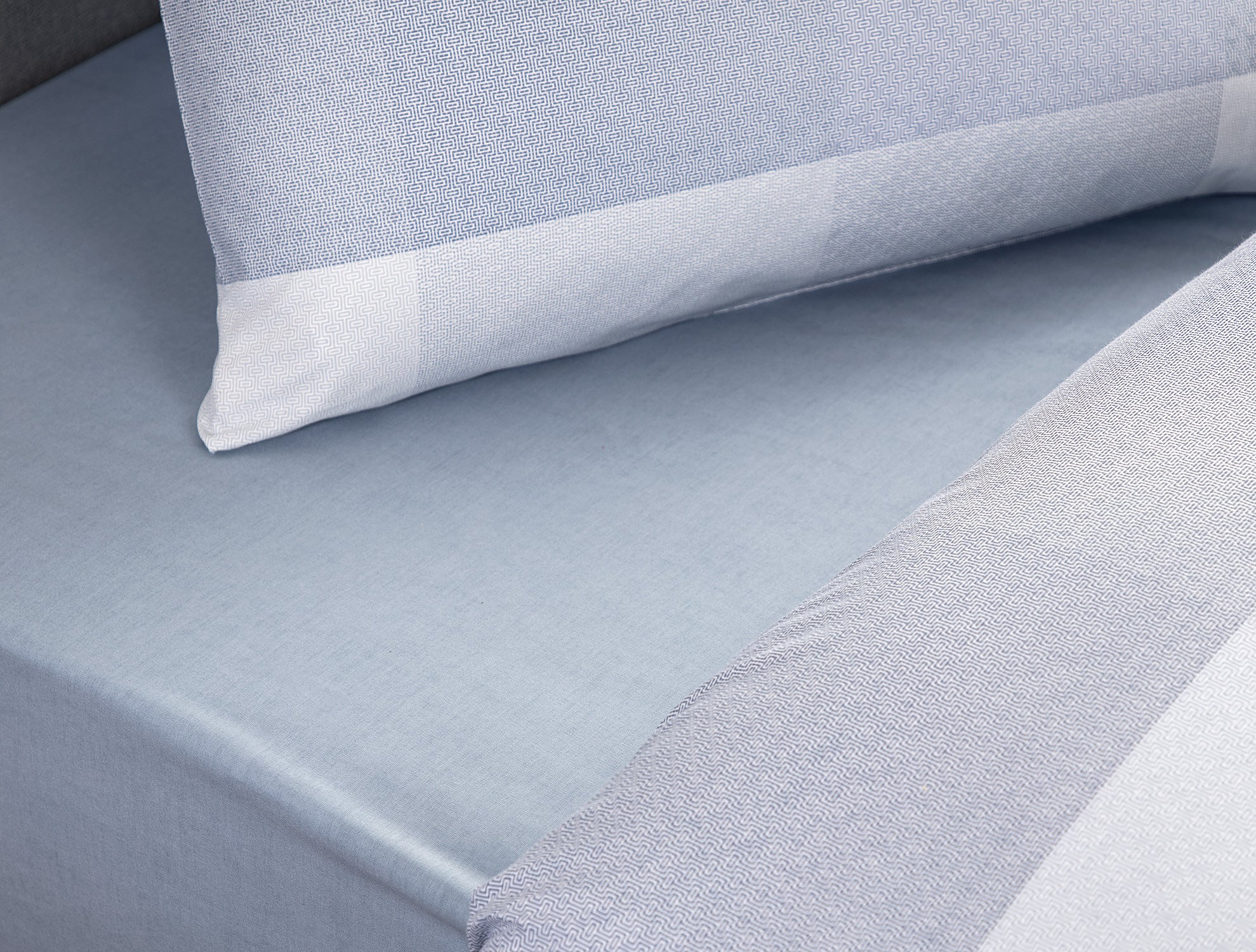 Faron Bed Sheet Set - Coco Crep - Madame Coco JO