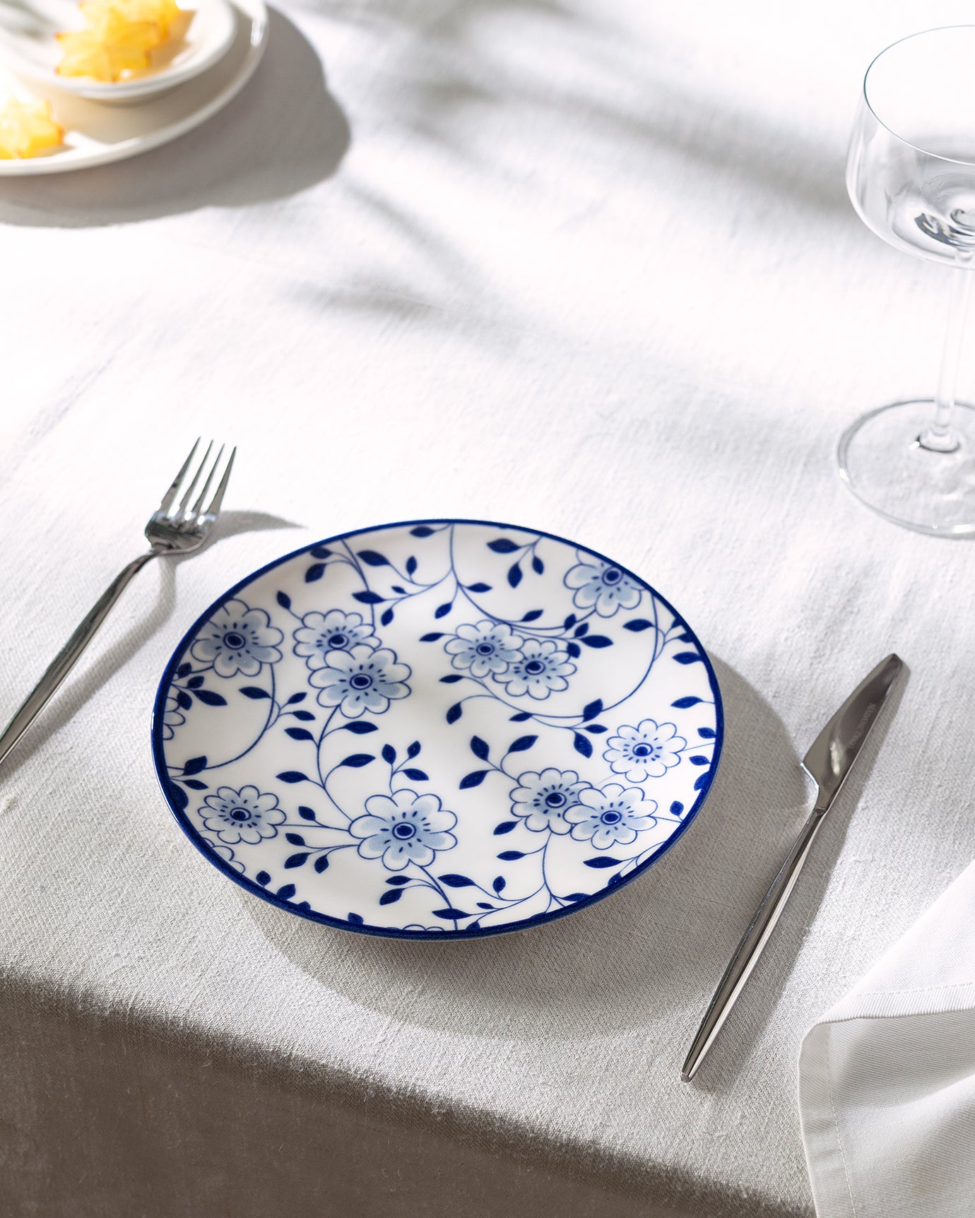 Reve Bleu Jardin Cake Plate - Madame Coco JO