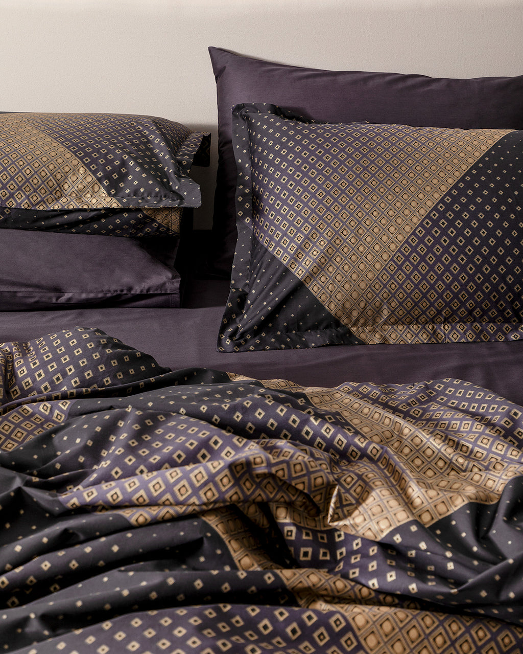 Aleon King Size  Luxury Satin Duvet Cover Set - Madame Coco JO