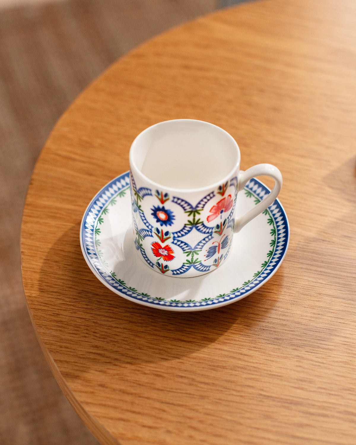 Elita  4-piece Coffee Cup Set - Madame Coco JO