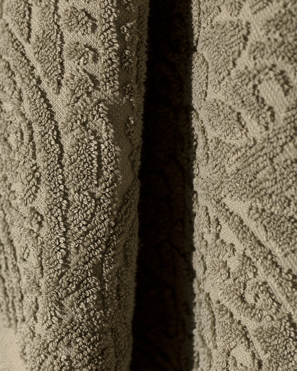 Bernay Bath Towel - Madame Coco JO