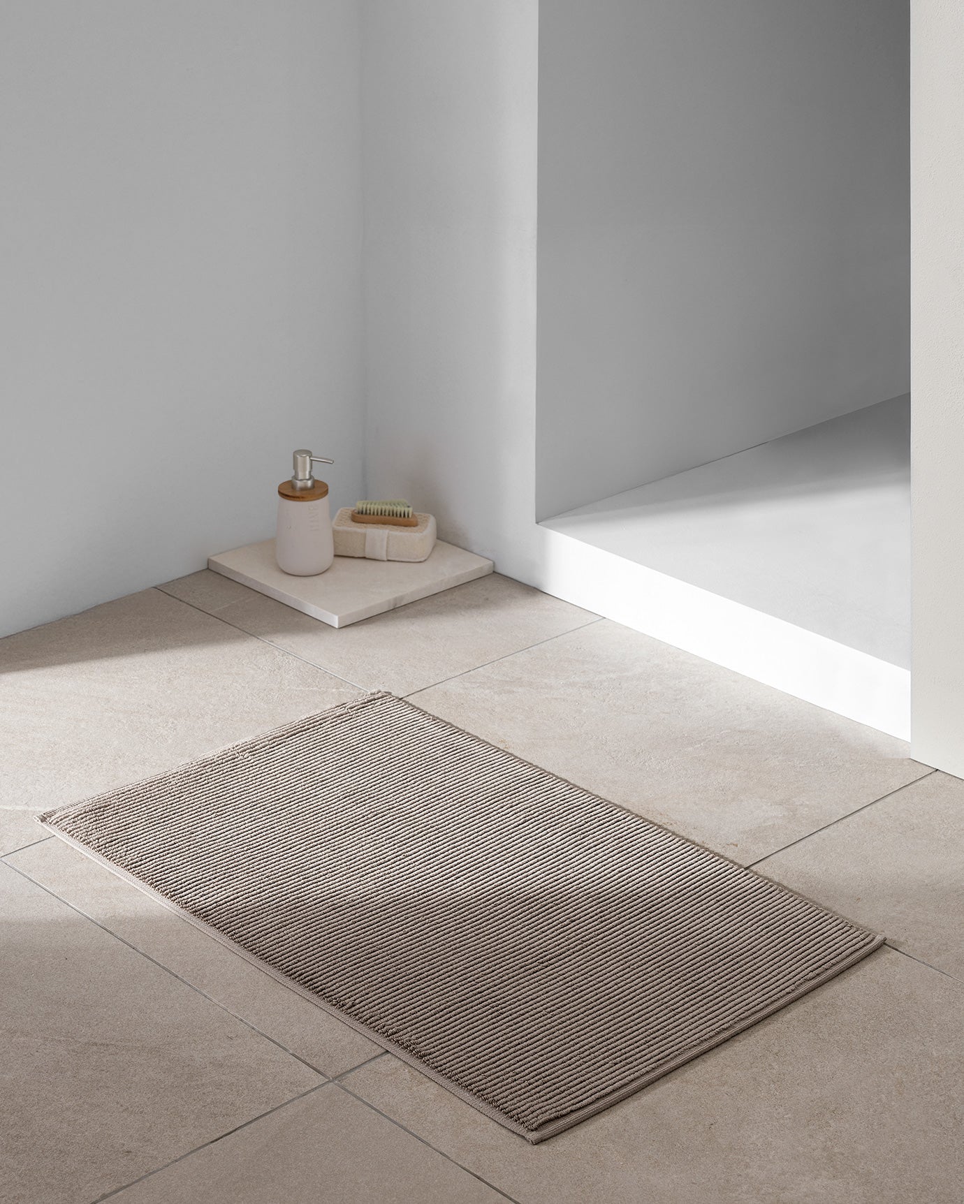 Charles Foot Towel - Madame Coco JO