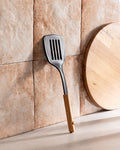 Service Spatula With Wooden Handle - Madame Coco JO
