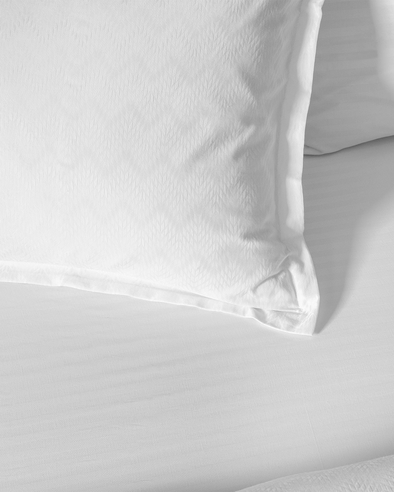 Wissale Duvet Cover Set -jacquard Satin - Madame Coco JO
