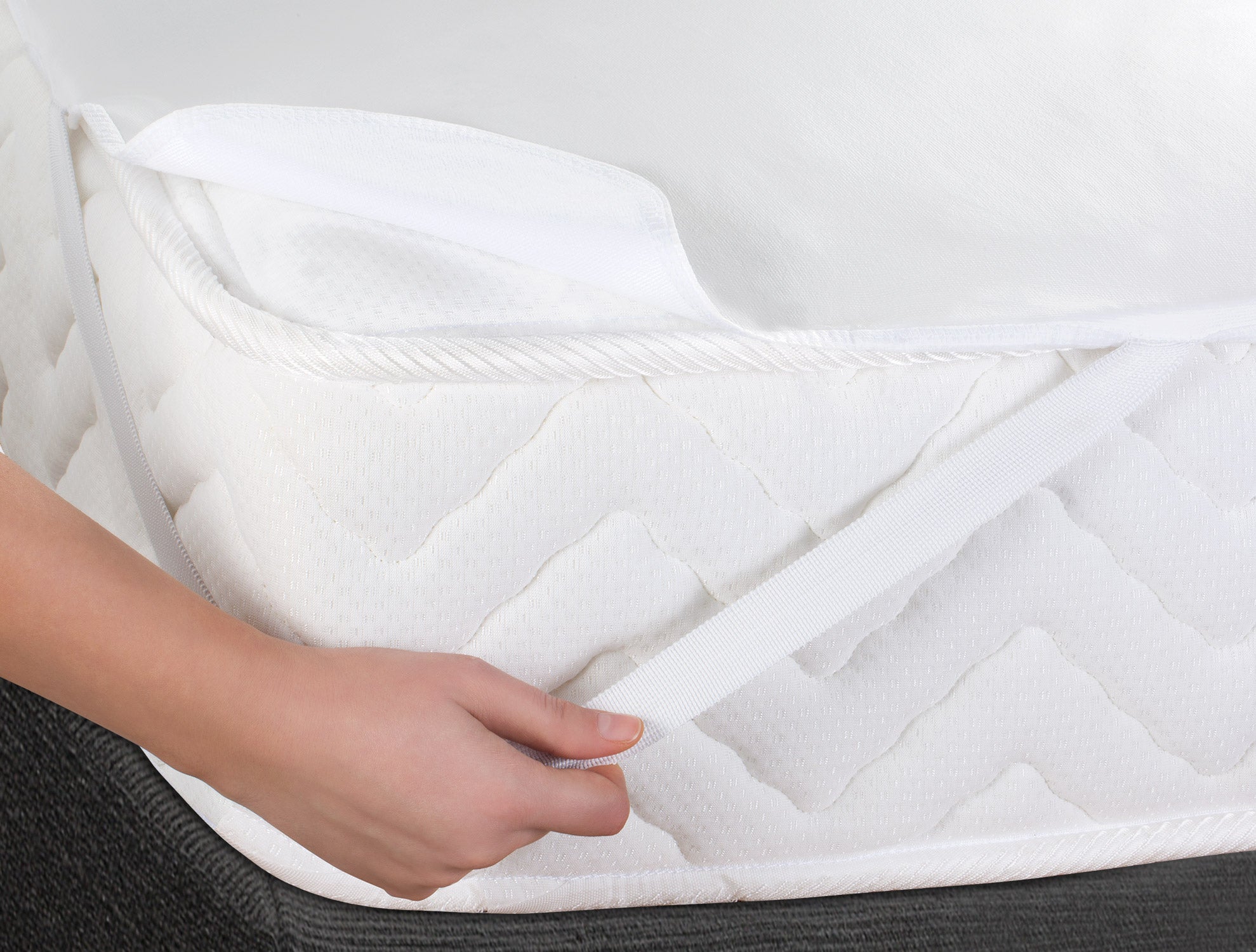 Alaise Waterproof Bed Protector - Madame Coco JO