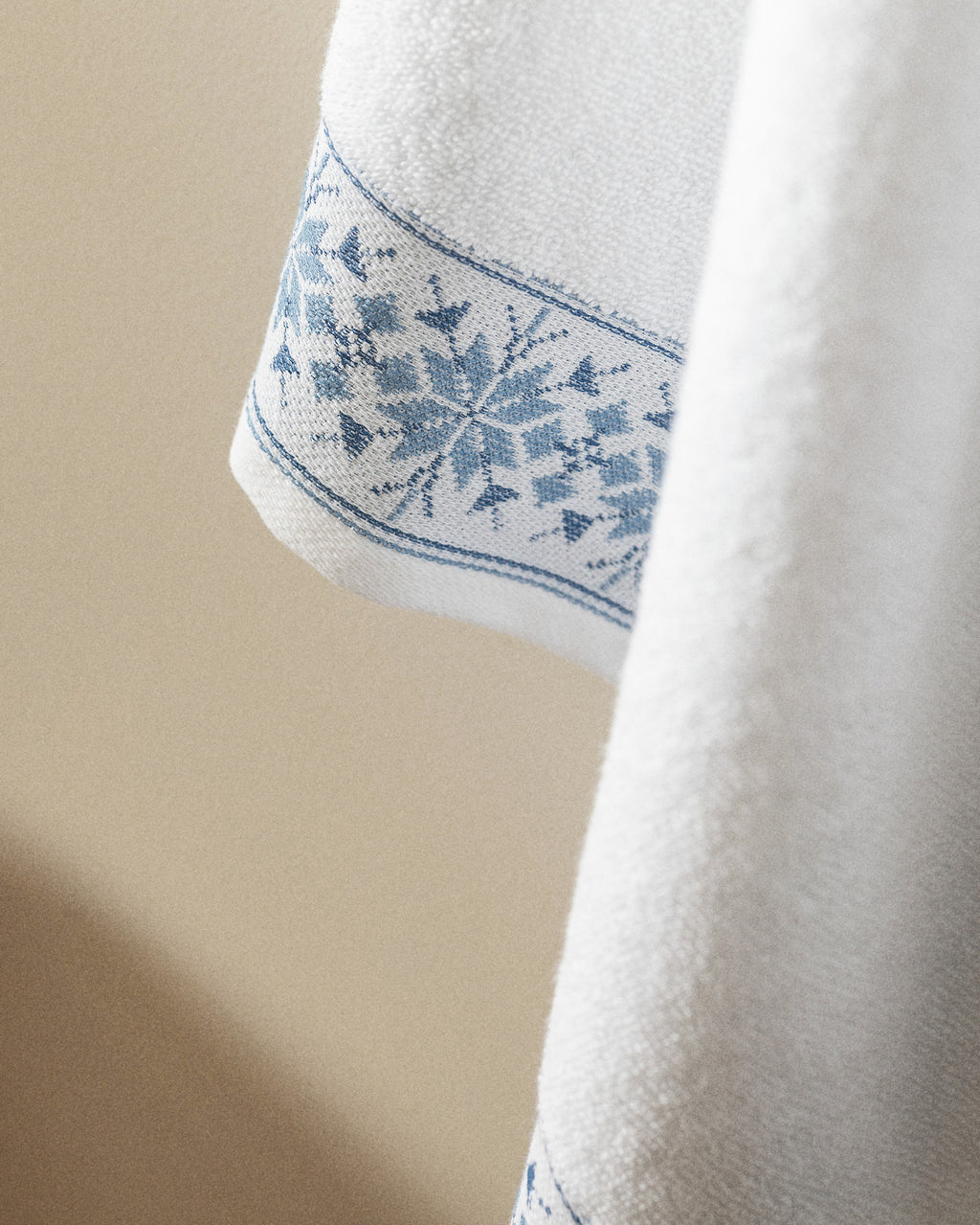 Caresse Bath Towel - Madame Coco JO