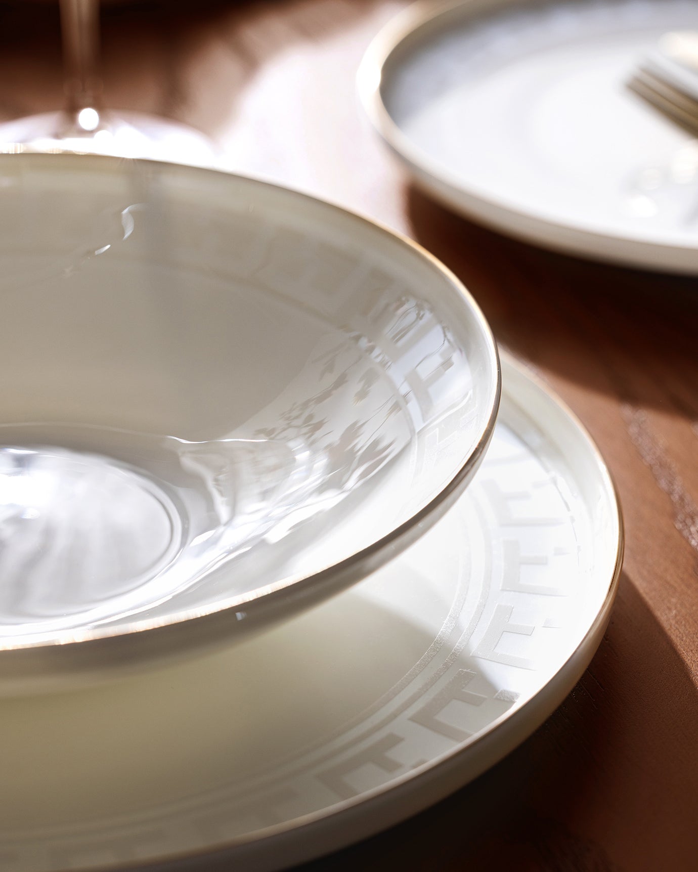 Merlin 18 Piece Dinner Set - Madame Coco JO