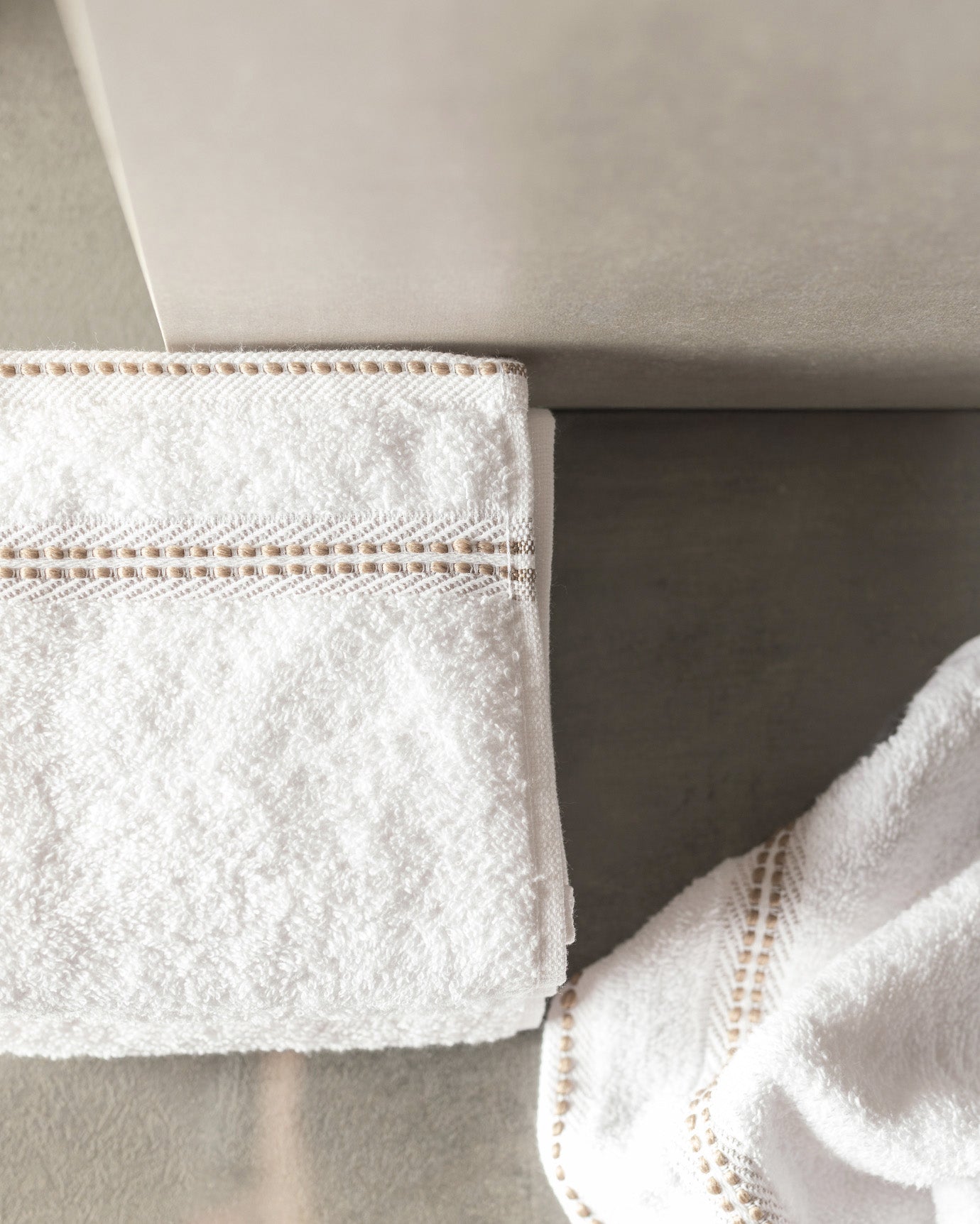 Fanya 4 Pack Hand Towel - Madame Coco JO