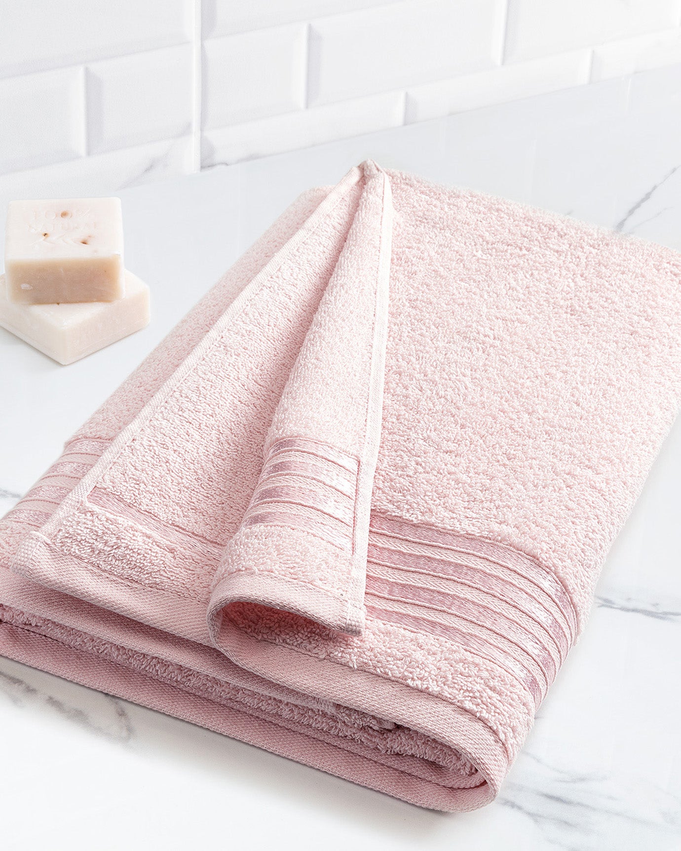 Maynor Flouche Bath Towel - Madame Coco JO