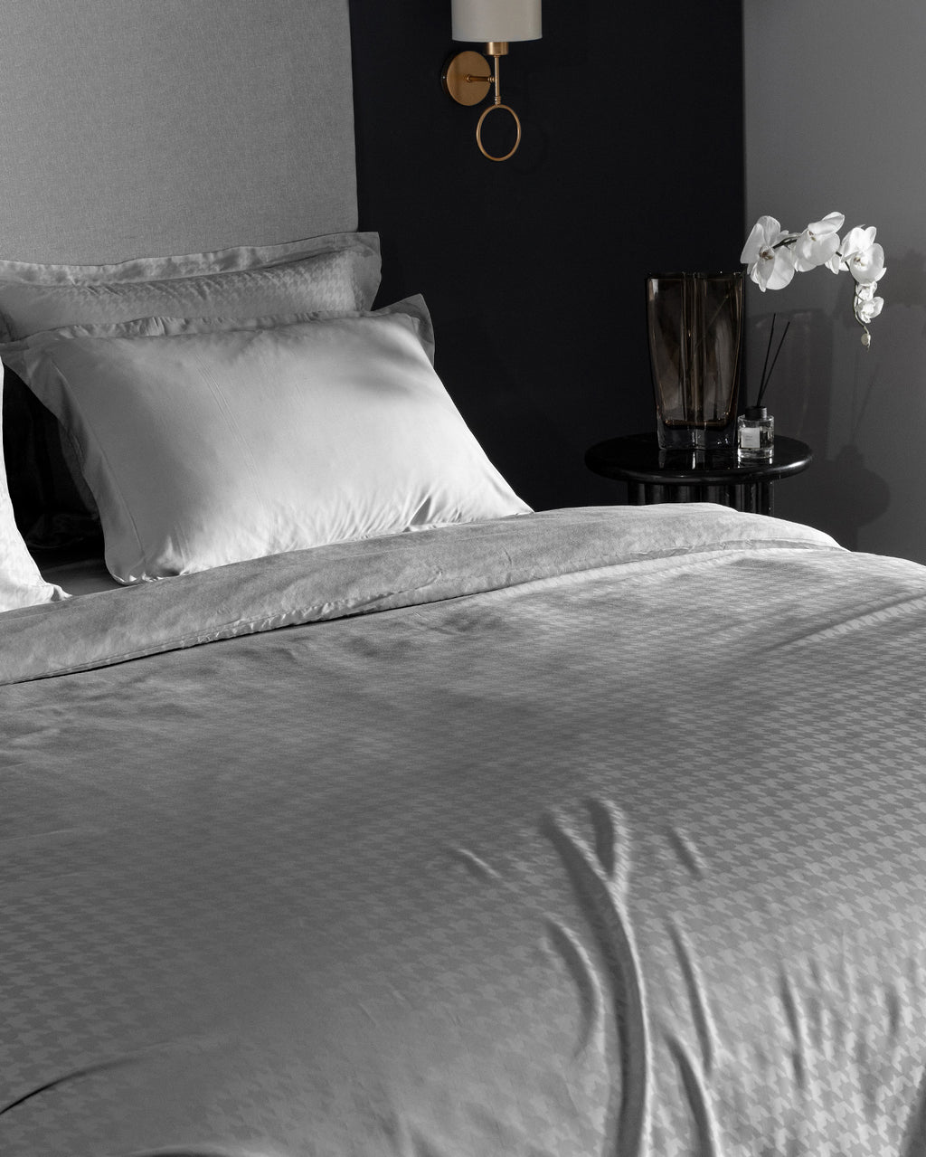 Lune Double Size Bamboo Satin Duvet Cover Set - Madame Coco JO