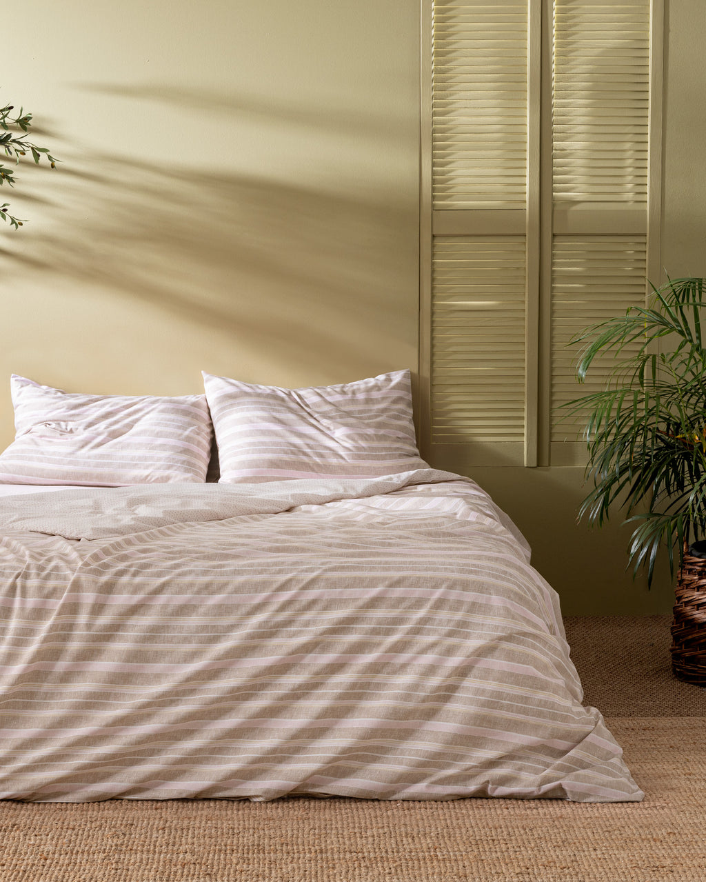 Darvell Double Size Duvet Cover Set - Madame Coco JO