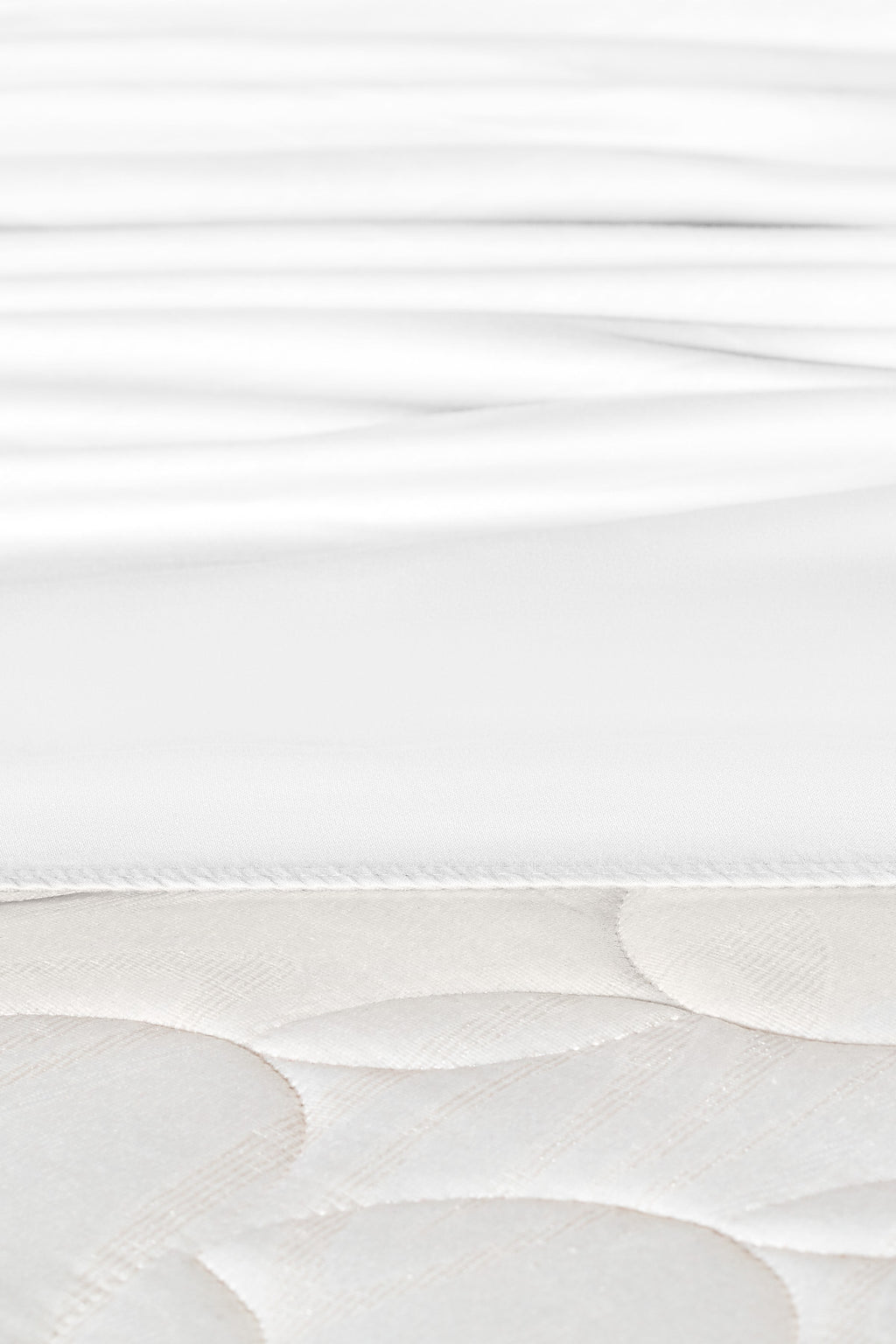 Ciel Satin Fitted Sheet - Madame Coco JO