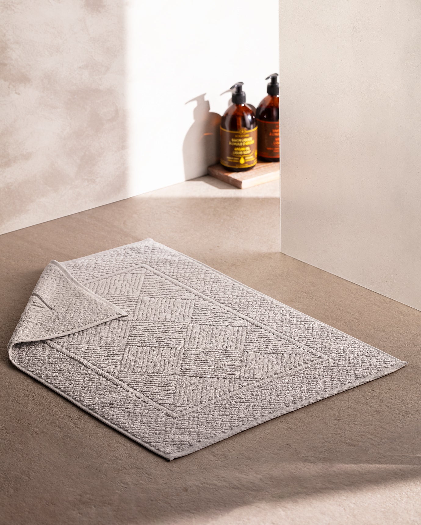 Sylvie Foot Towel - Madame Coco JO