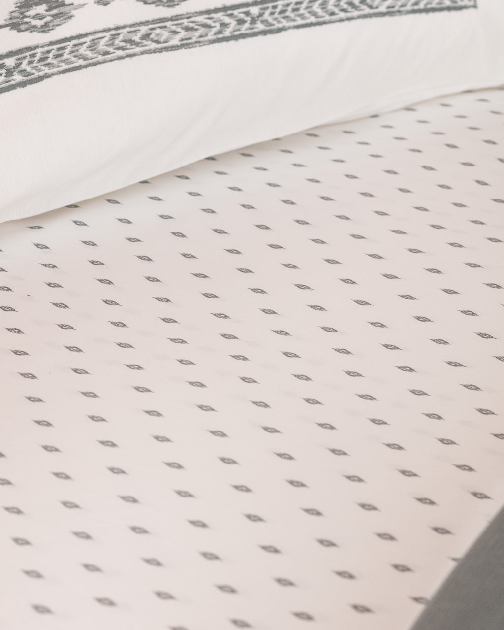 Mathilda Carded Plain King Size Pique Set - Madame Coco JO