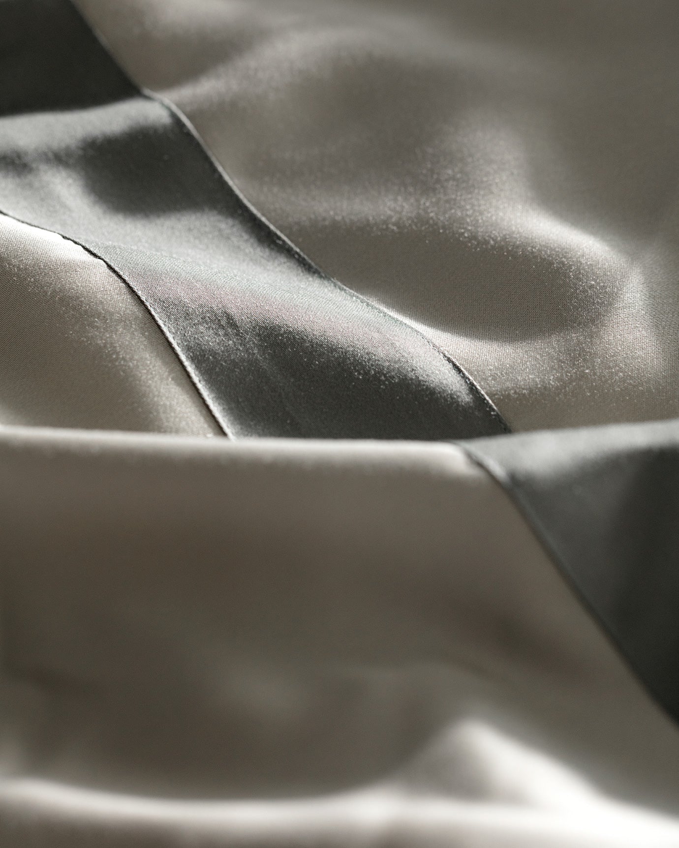 Samoa King Size Bamboo Satin Duvet Cover Set - Madame Coco JO