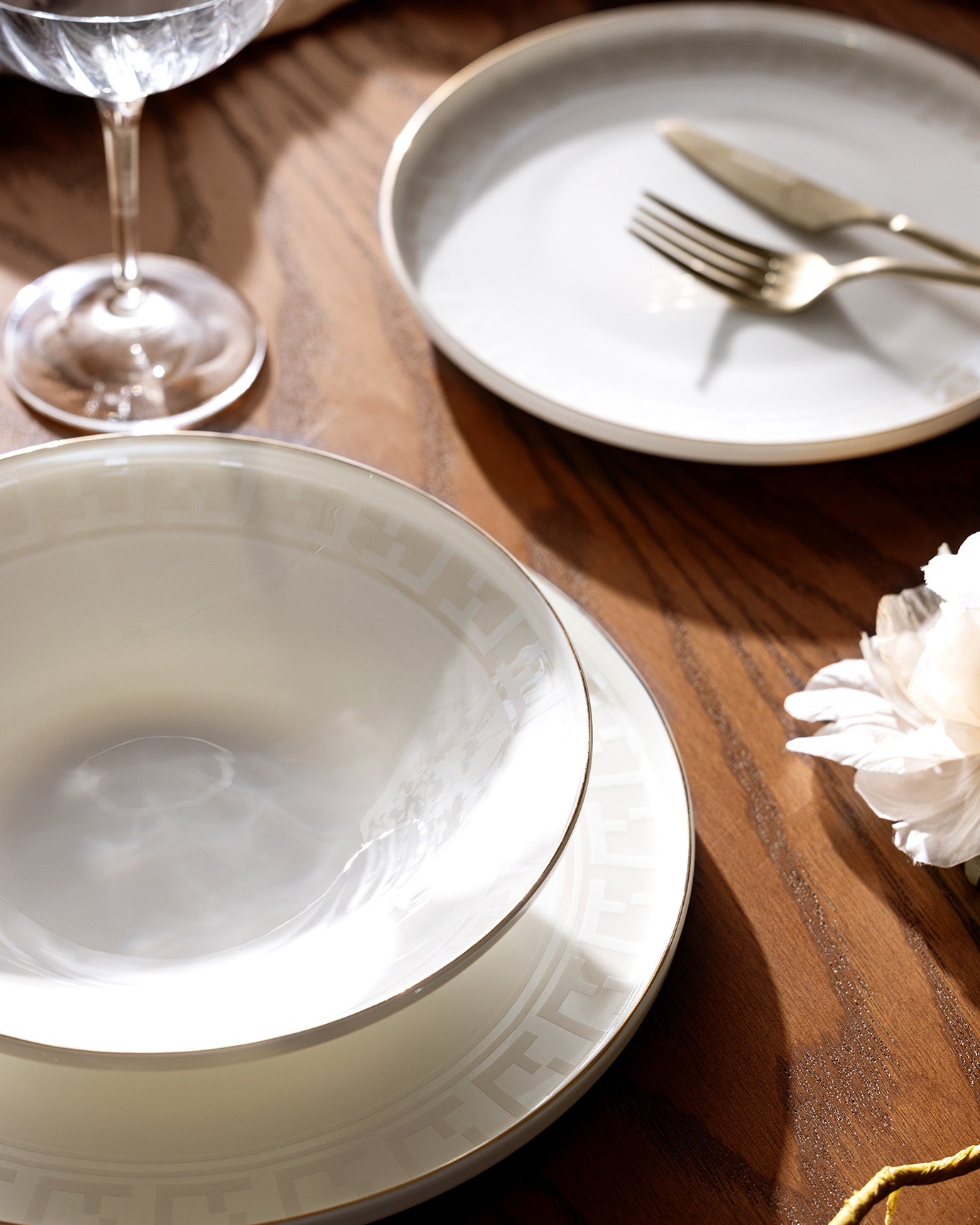 Merlin 18 Piece Dinner Set - Madame Coco JO