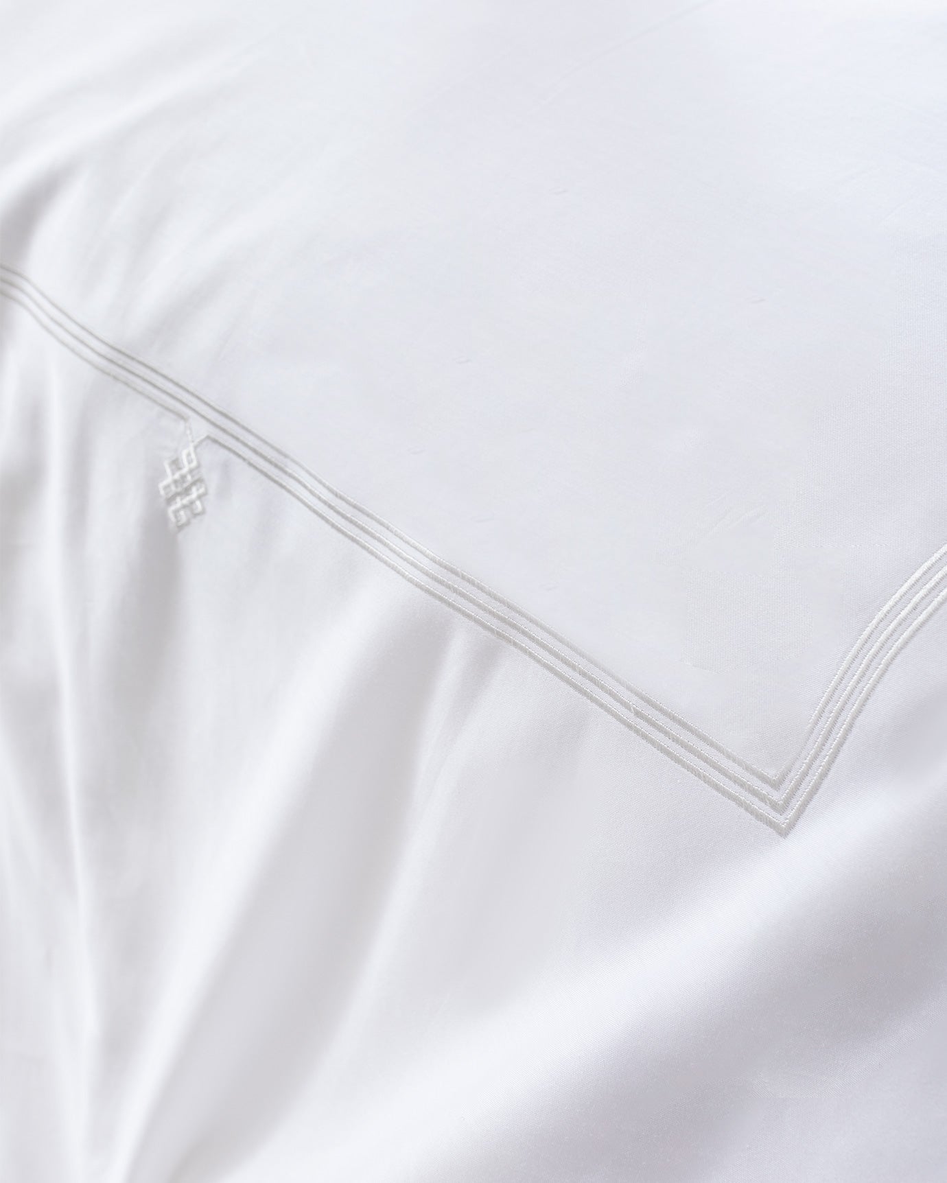 Lilas King Size Duvet Cover Set - Embroidered - Satin - Madame Coco JO