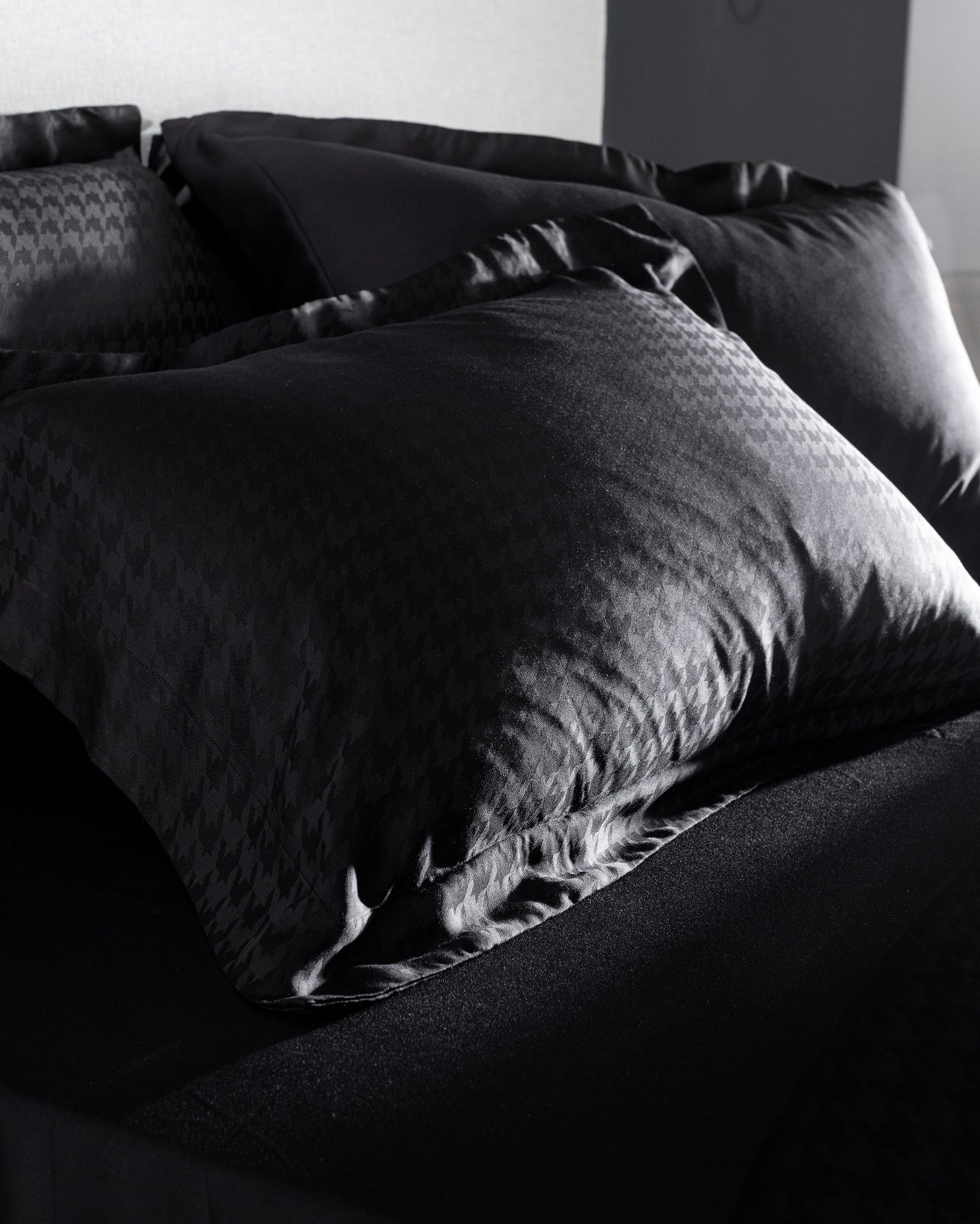 Lune King Size Bamboo Satin Duvet Cover Set - Madame Coco JO