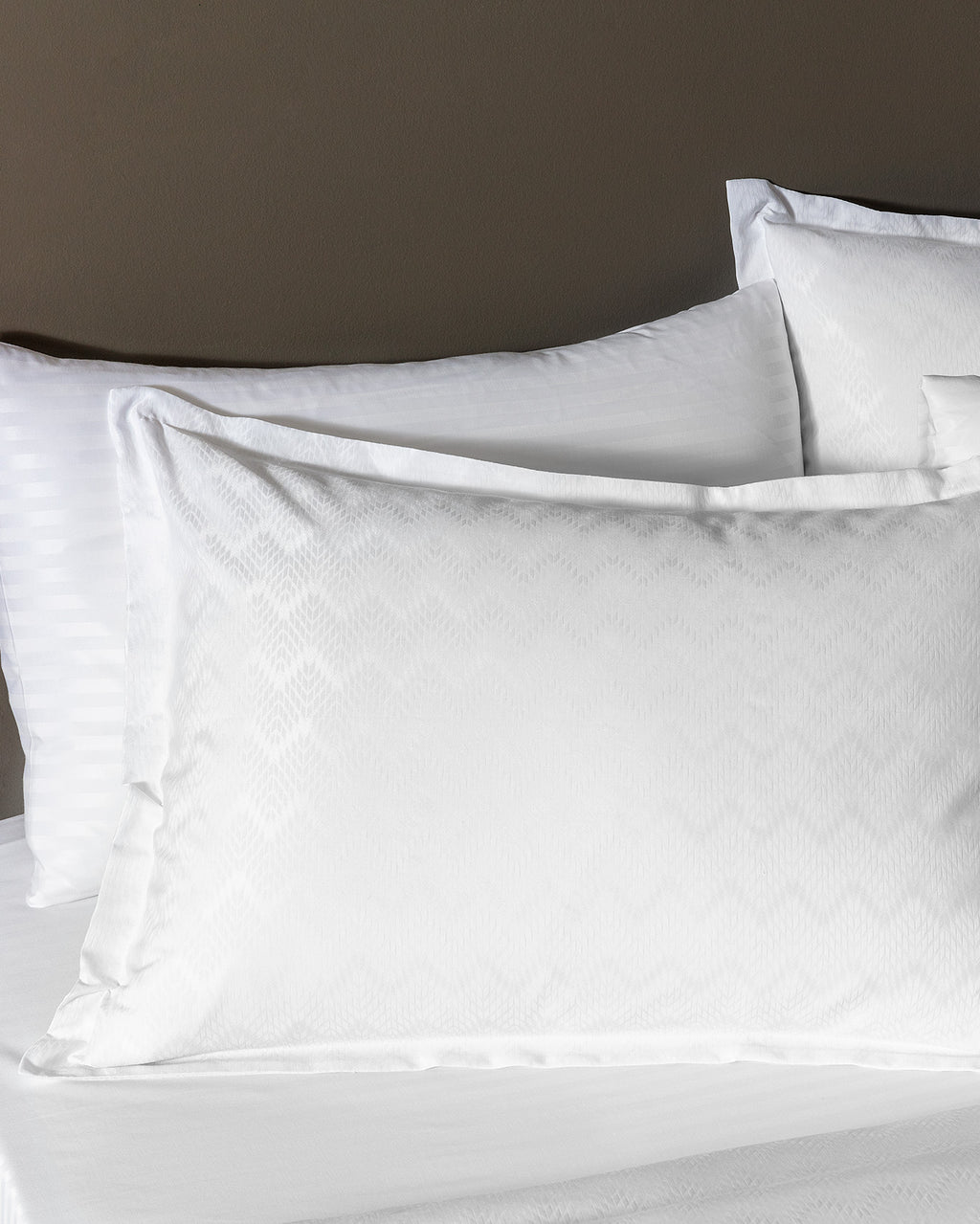 Wissale Duvet Cover Set -jacquard Satin - Madame Coco JO