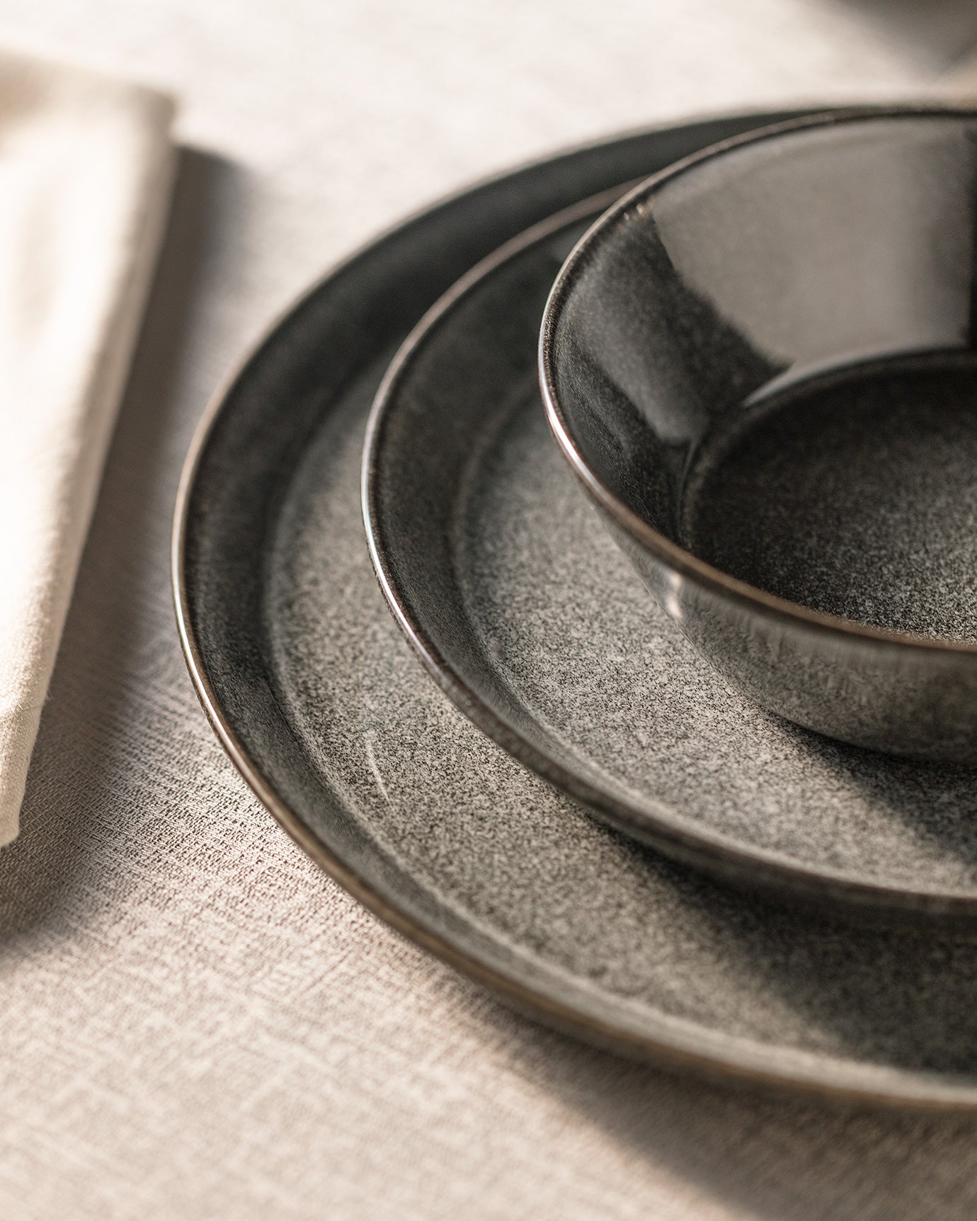 Bondy 24 Piece Dinner Set - Madame Coco JO