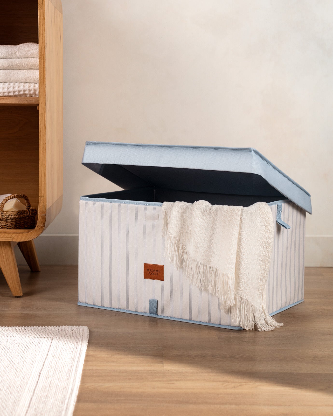 Nuage Regulatory Box With Lid - Madame Coco JO