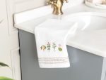 LAPIN EMBROIDERED HAND TOWEL 30x46 cm